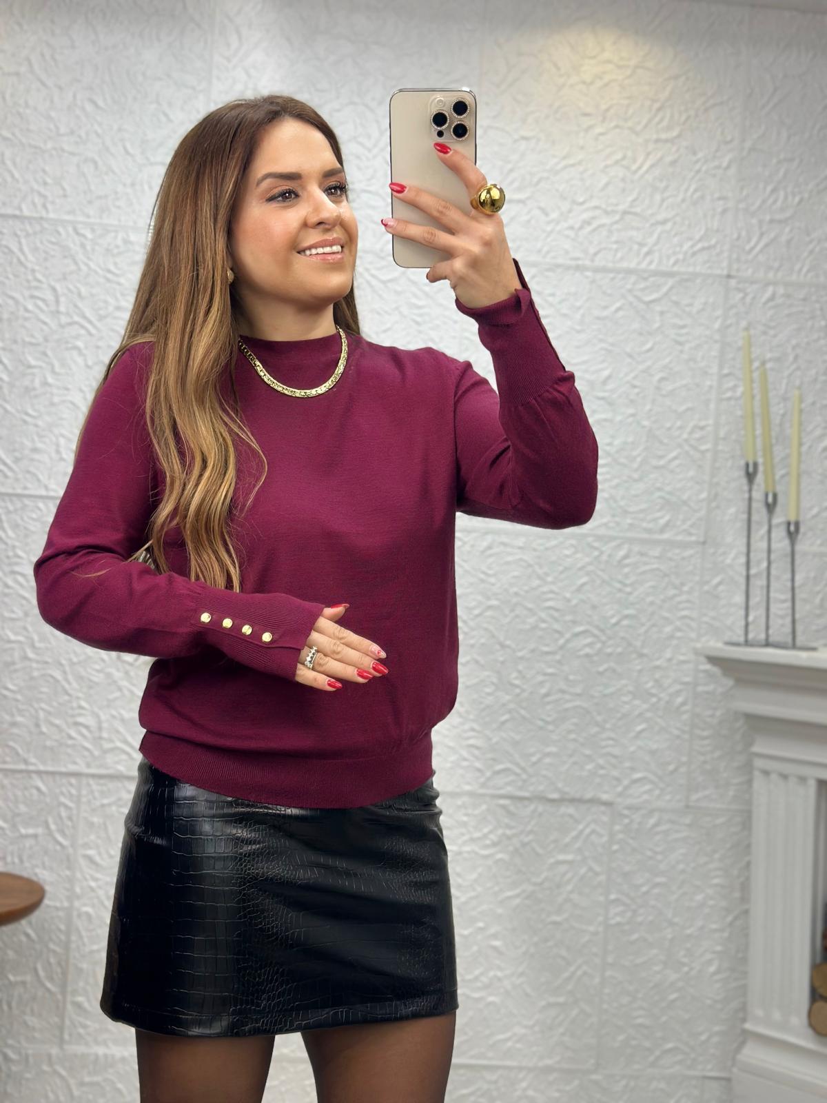 Bordo Kolları Düğmeli İnce Triko