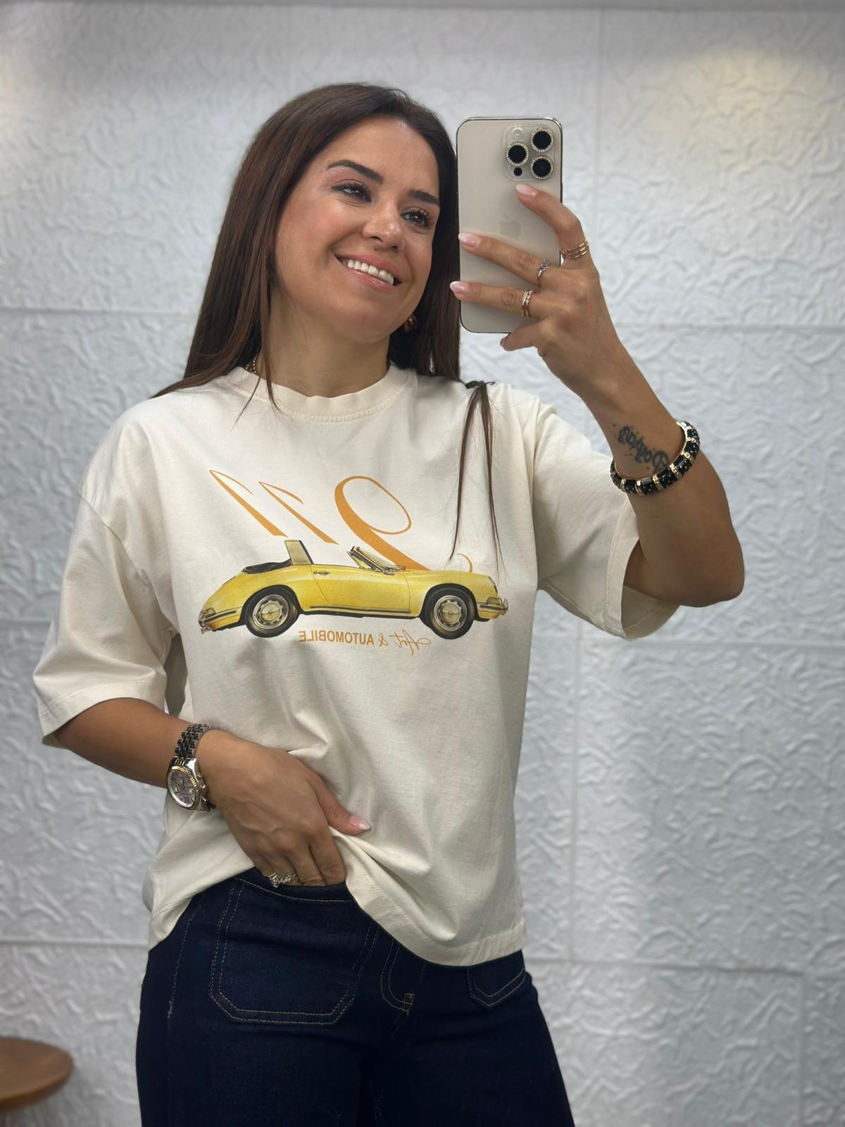 Car Baskılı Krem Tshirt