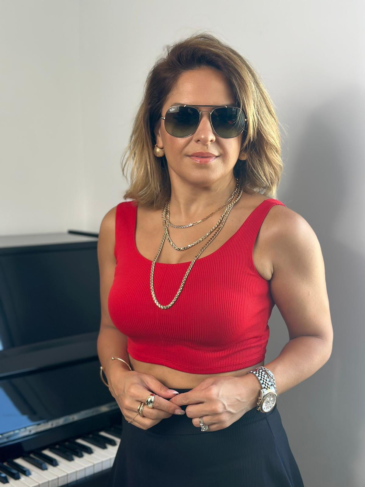 Çift Omuzlu Kırmızı Crop
