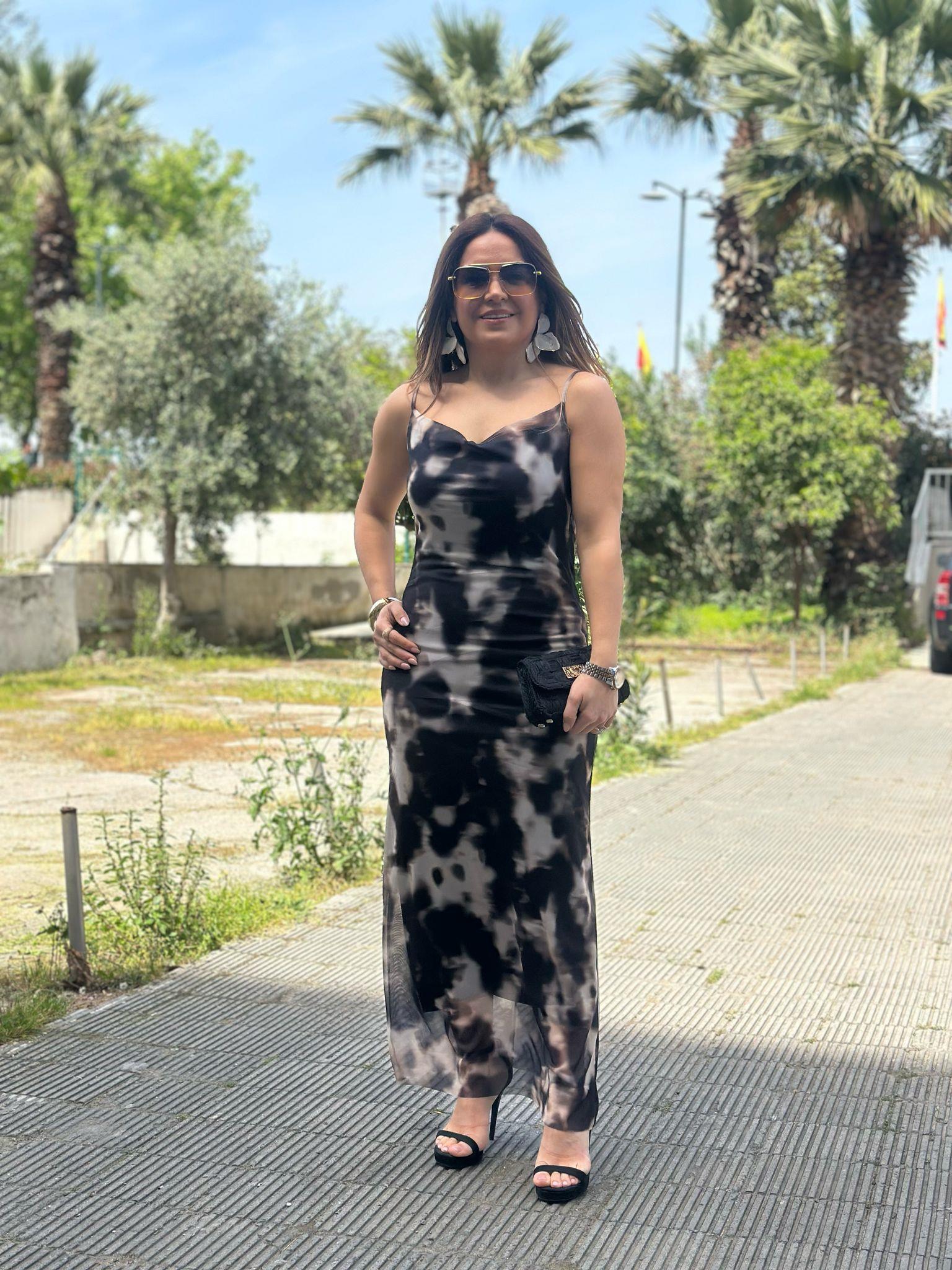 Degaje Yaka İp Askılı Siyah Bej Elbise