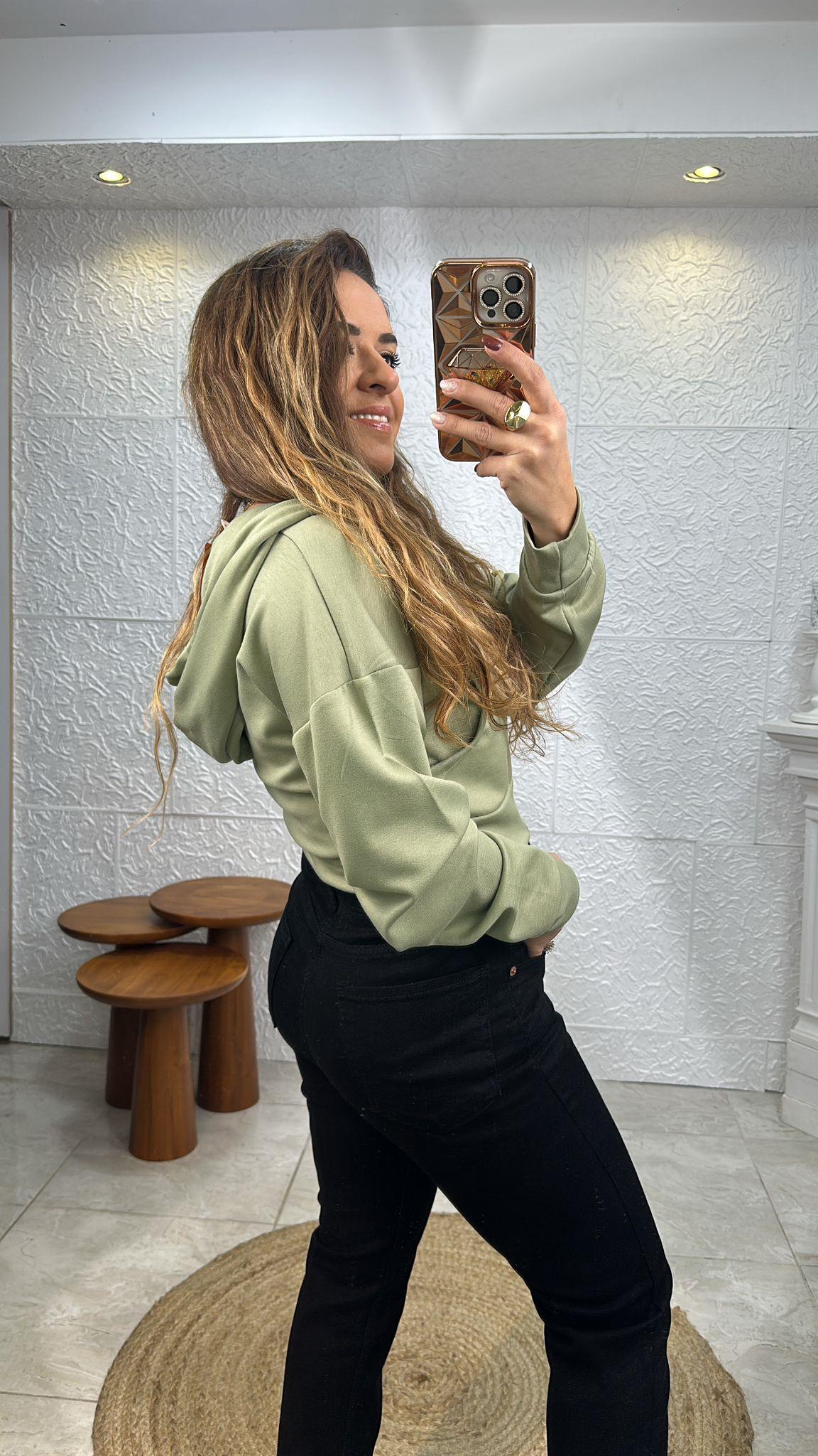 FERMUARLI KAPÜŞONLU MİNT YEŞİLİ CROP CEKET