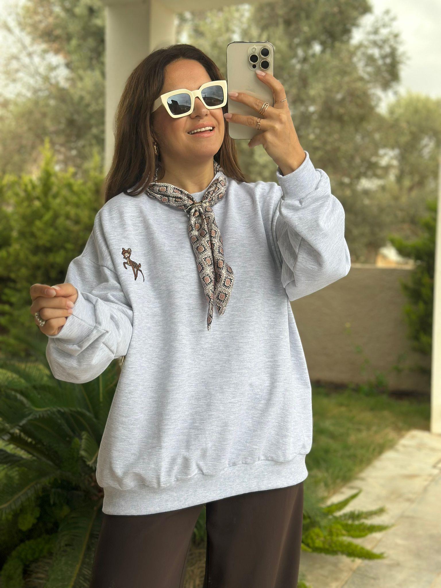 Fularlı Gri Swetshirt