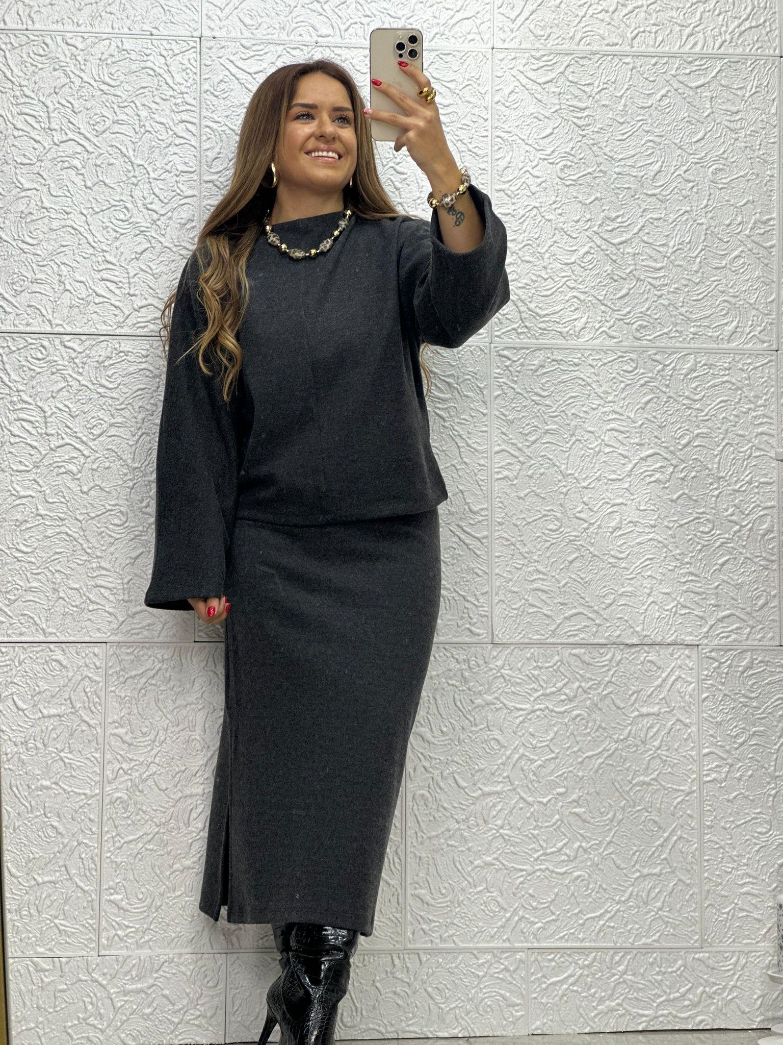 Füme Düz Etekli Takım