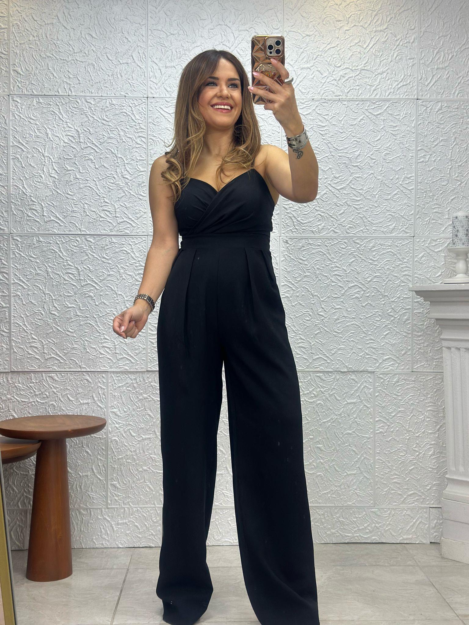 Göğüs Dekolteli Siyah Bol Tulum