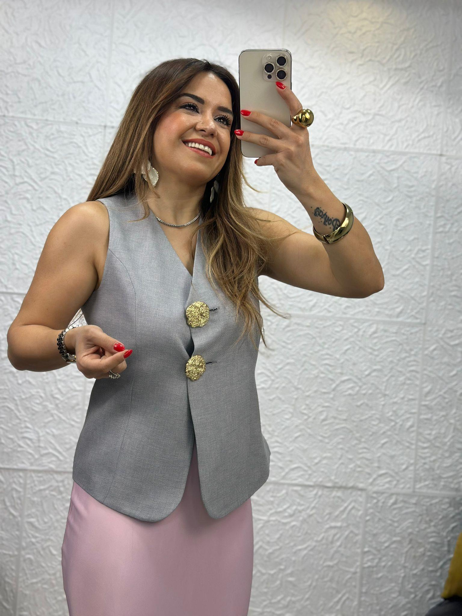 Gri Düğmeli Yelek