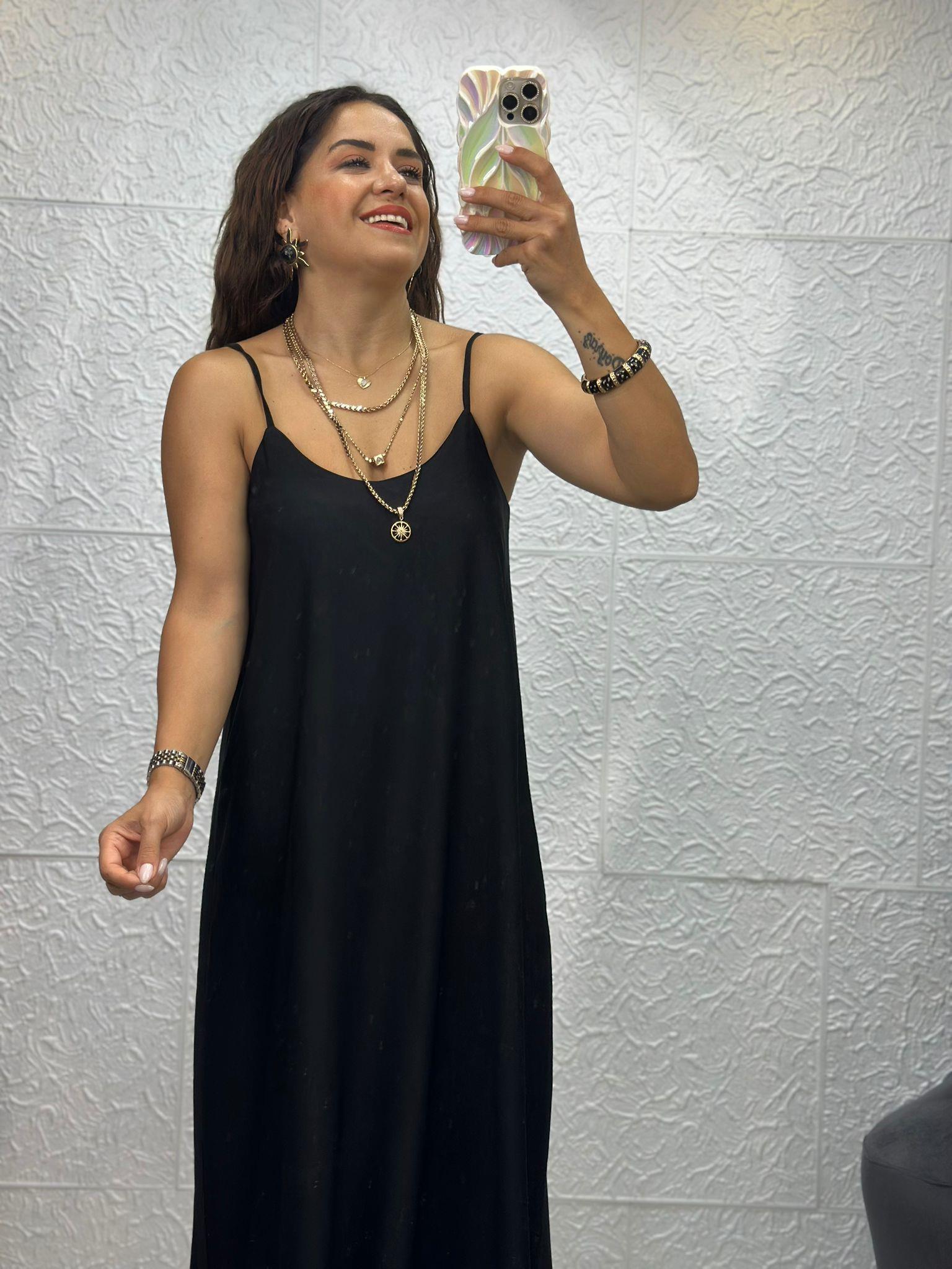 İnce Askılı Saten Siyah Elbise