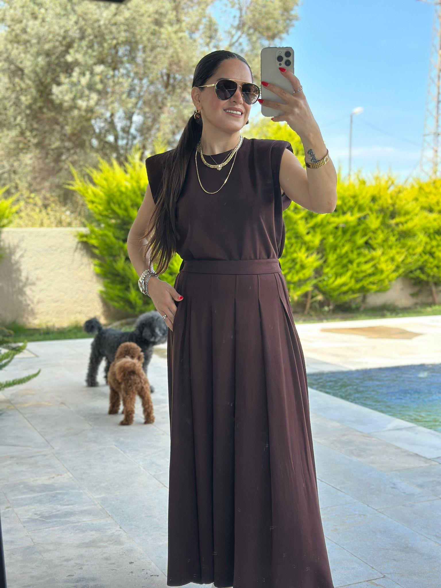 Kahverengi Etekli Modal Takım