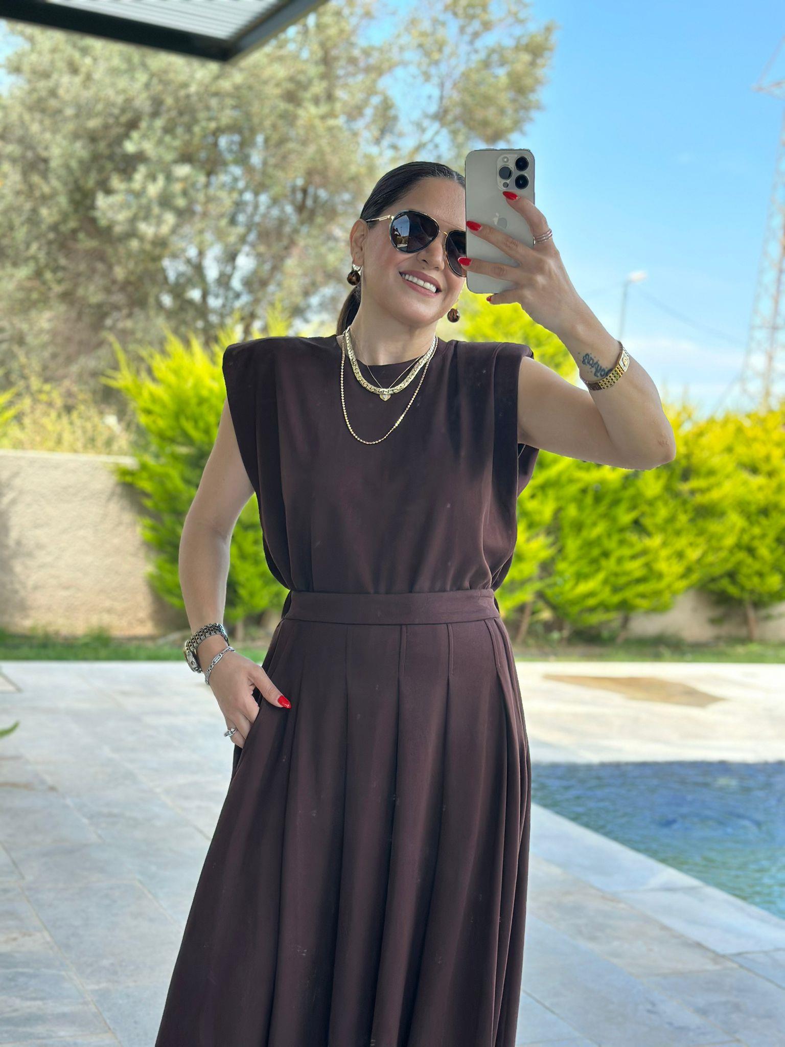 Kahverengi Etekli Modal Takım