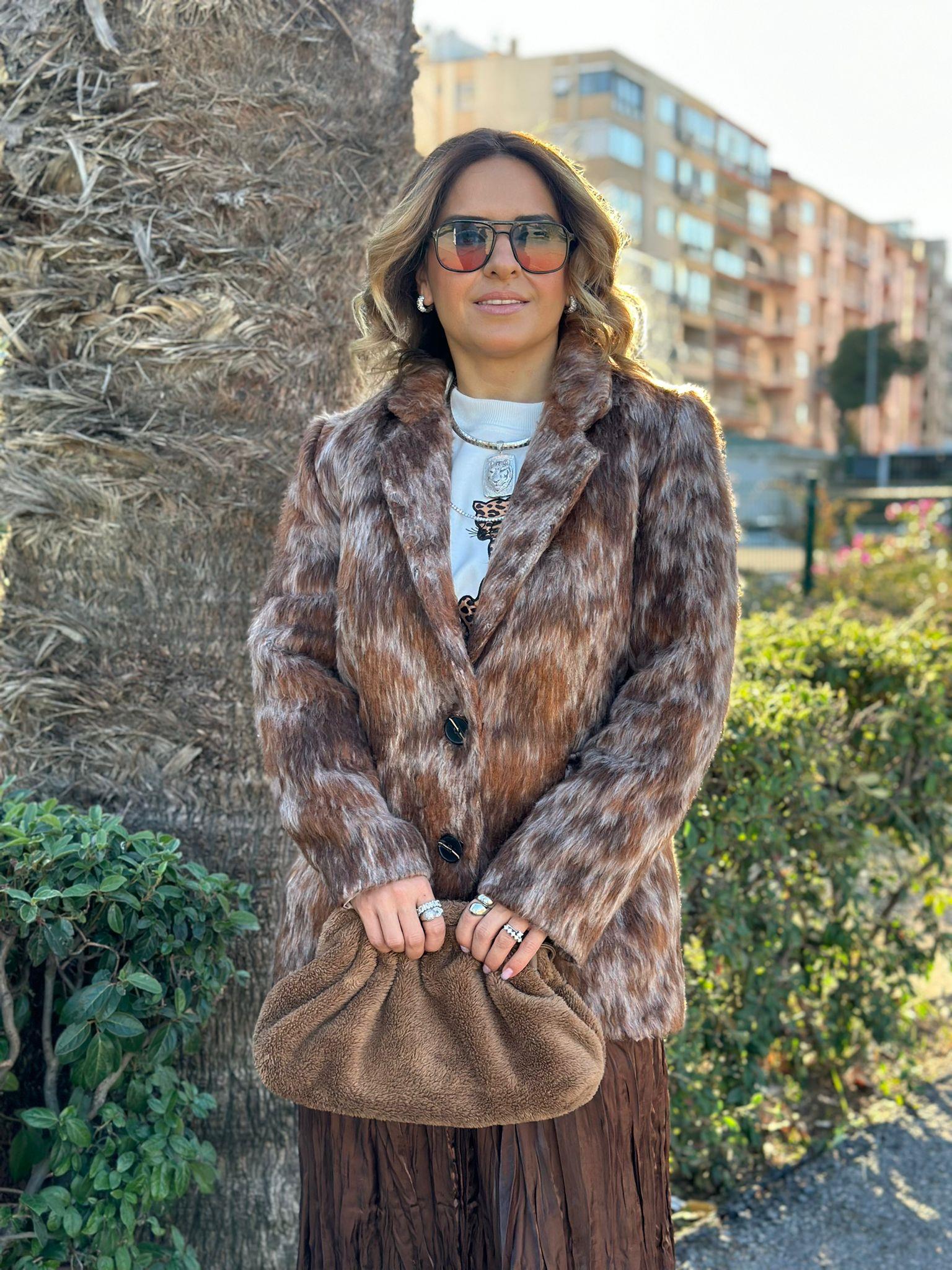 Kahverengi Peluş Astarlı Ceket