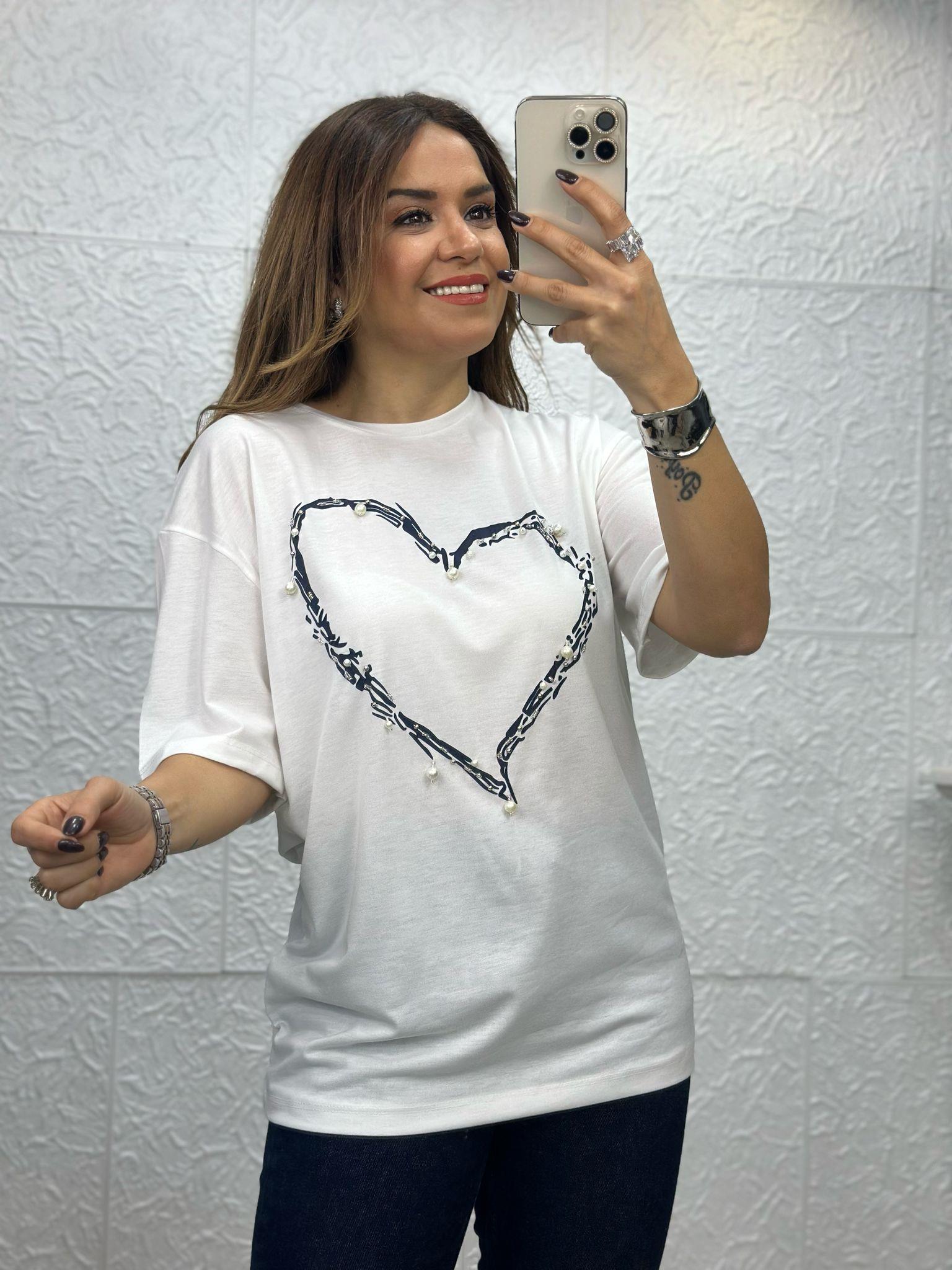 Kalp İncili Beyaz Tshirt