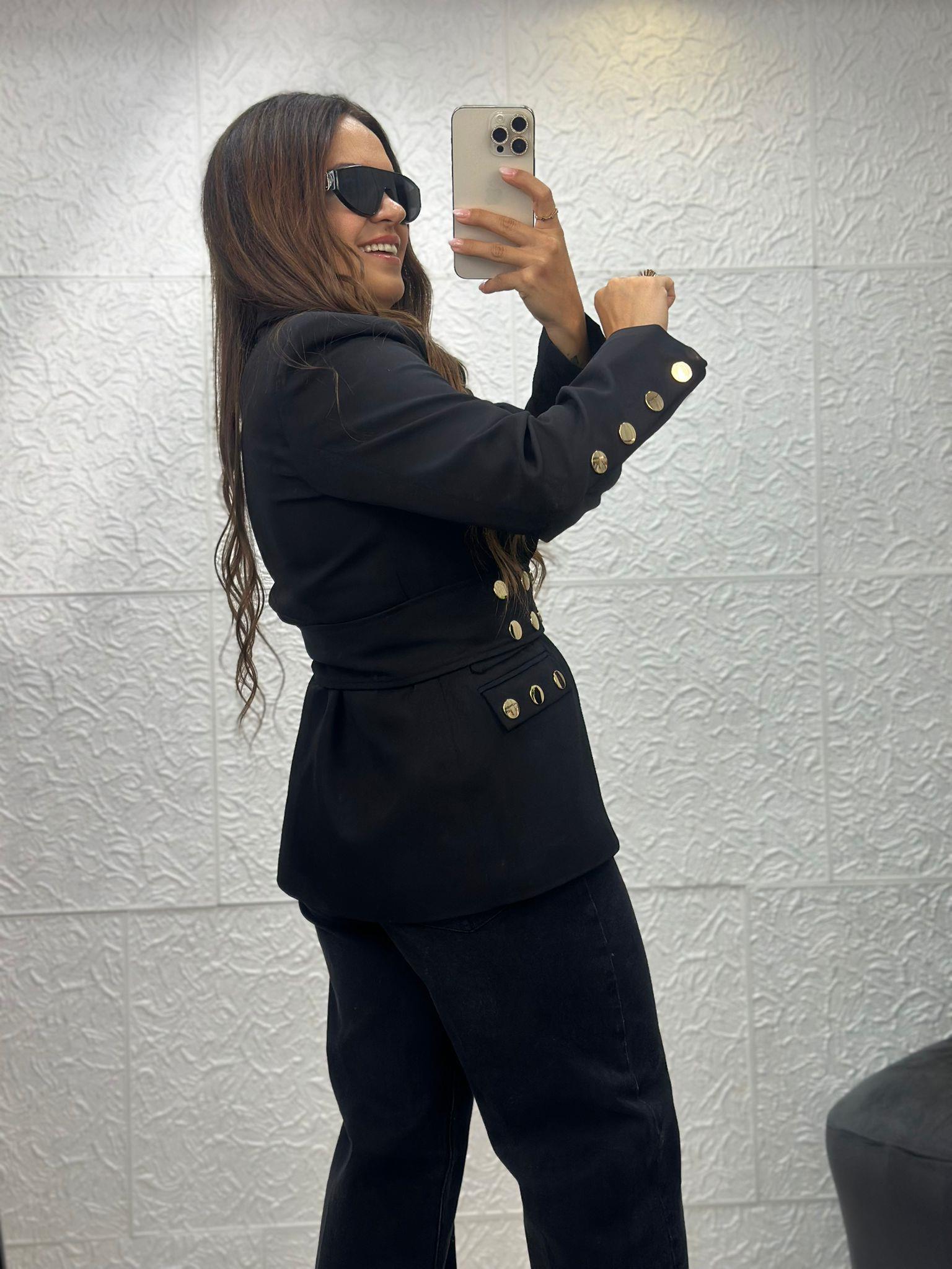 Kemerli Siyah Blazer Ceket