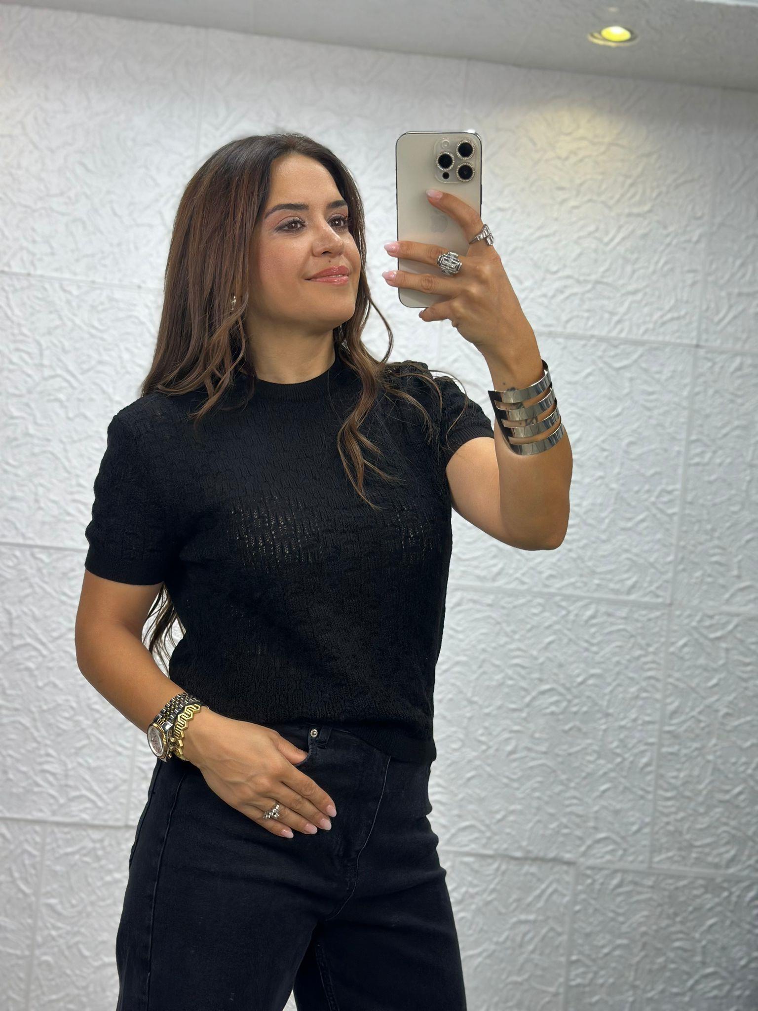 Kısa Kollu Siyah Triko