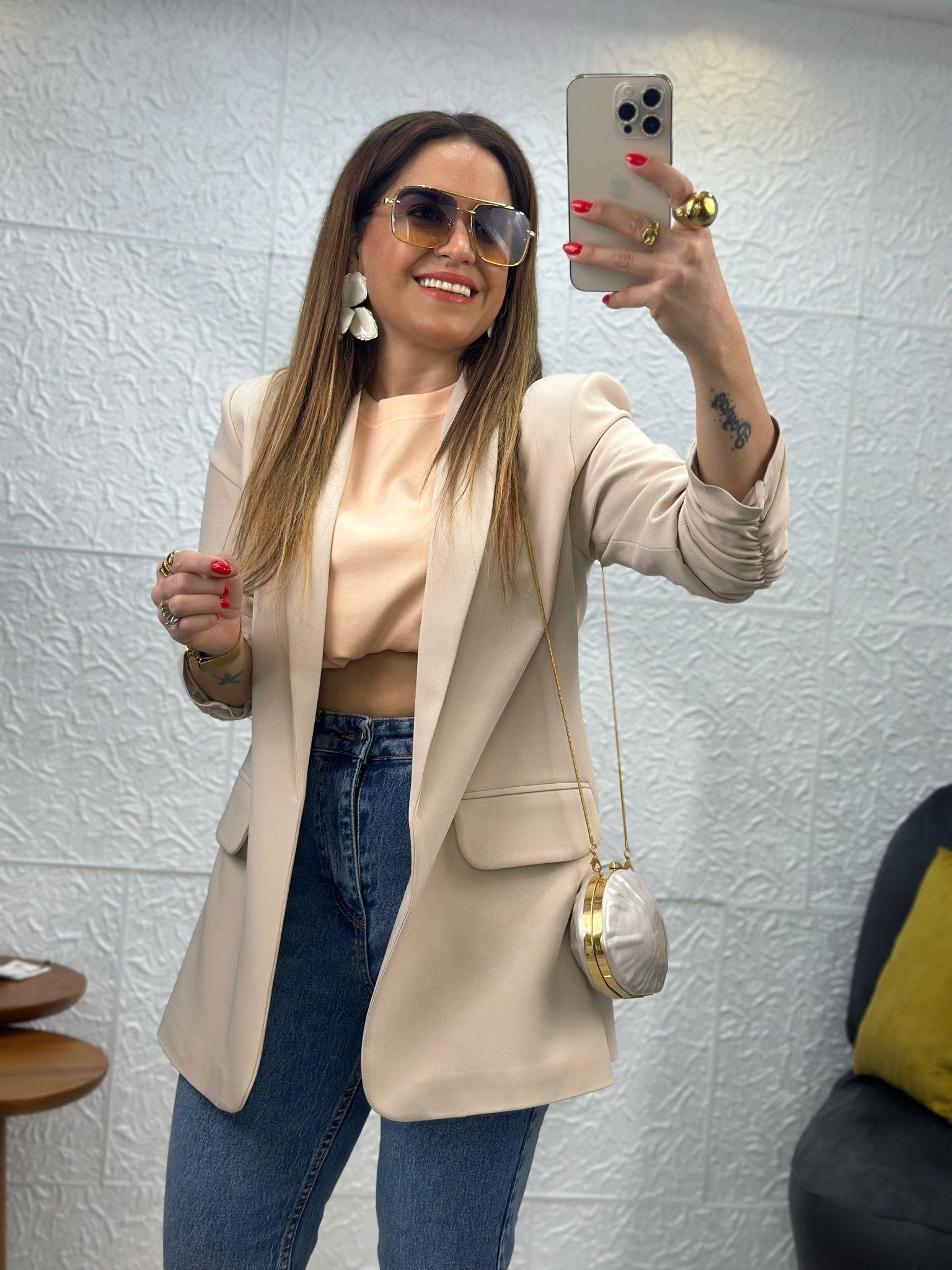 Kolu Büzgülü Bej Blazer Ceket
