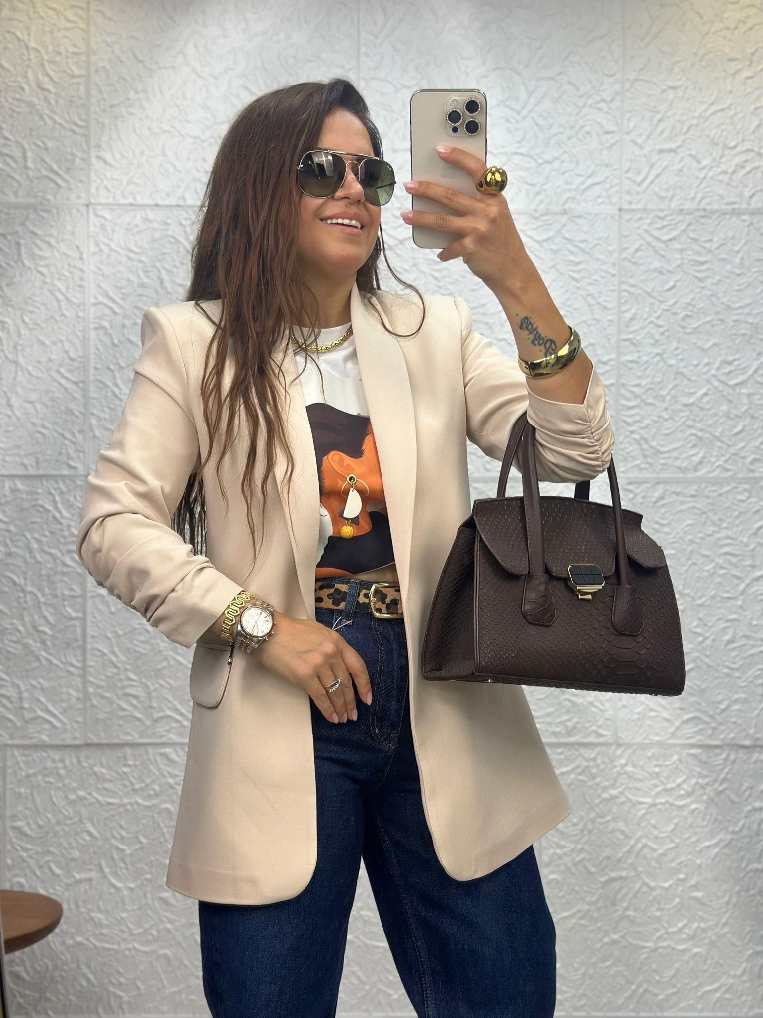 Kolu Büzgülü Krem Blazer Ceket
