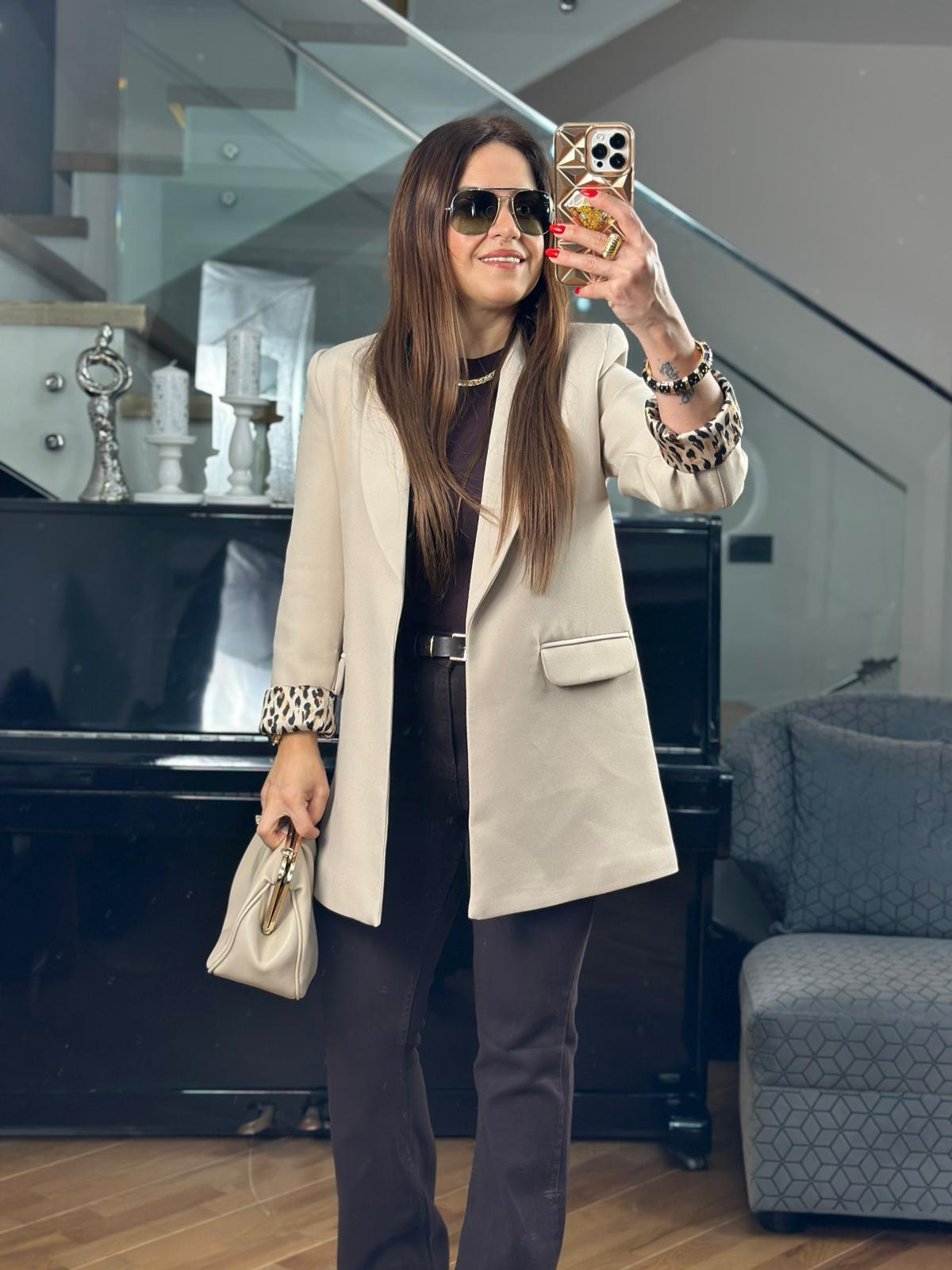 Kolu Leopar Desenli Krem Blazer Ceket