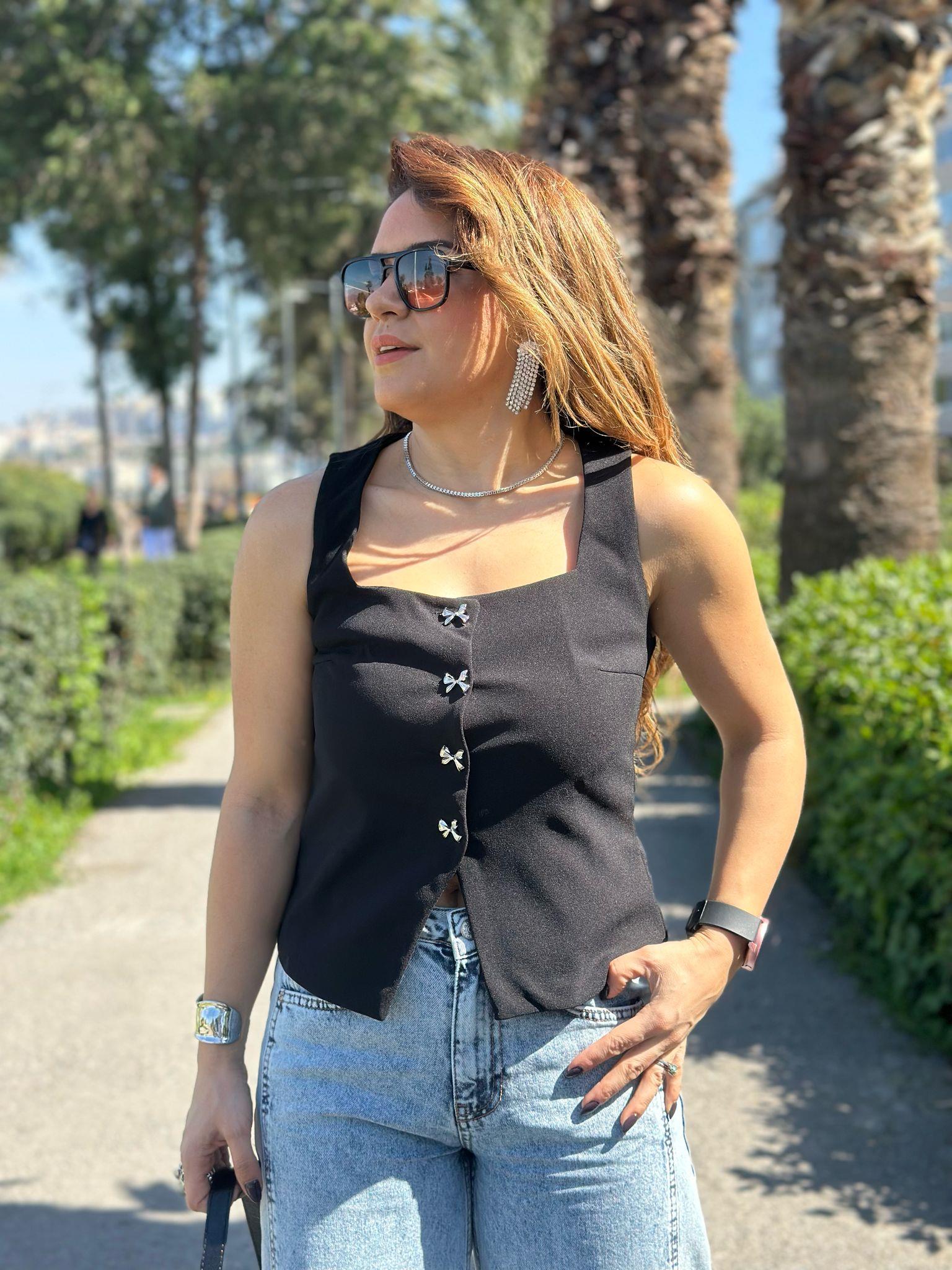 Kurdela Düğmeli Siyah Yelek