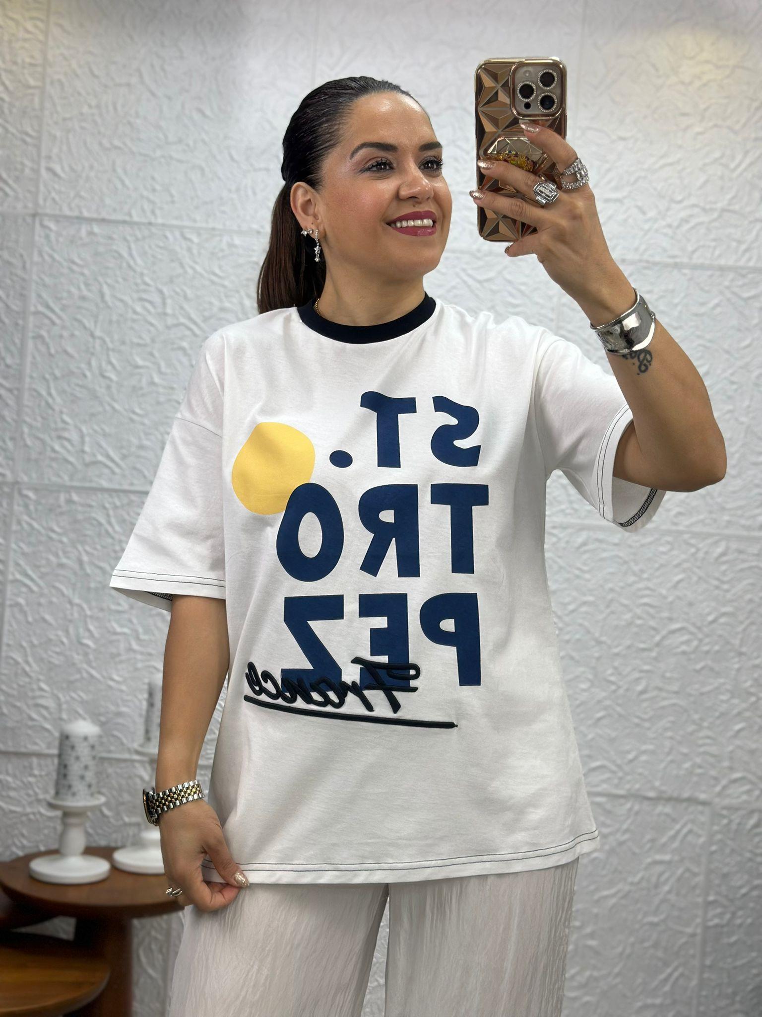 Lacivert Yazılı Ekru Tshirt