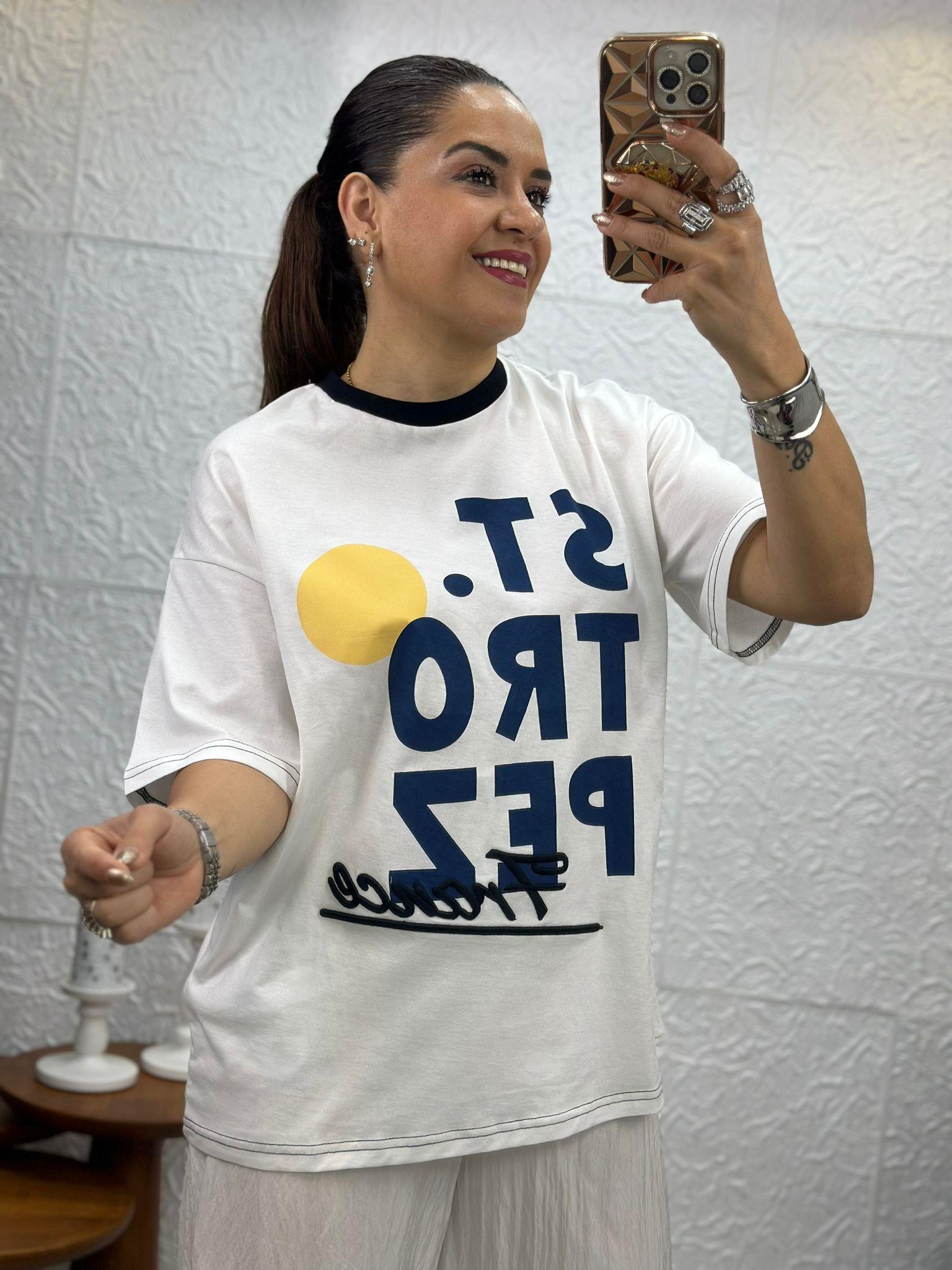 Lacivert Yazılı Ekru Tshirt