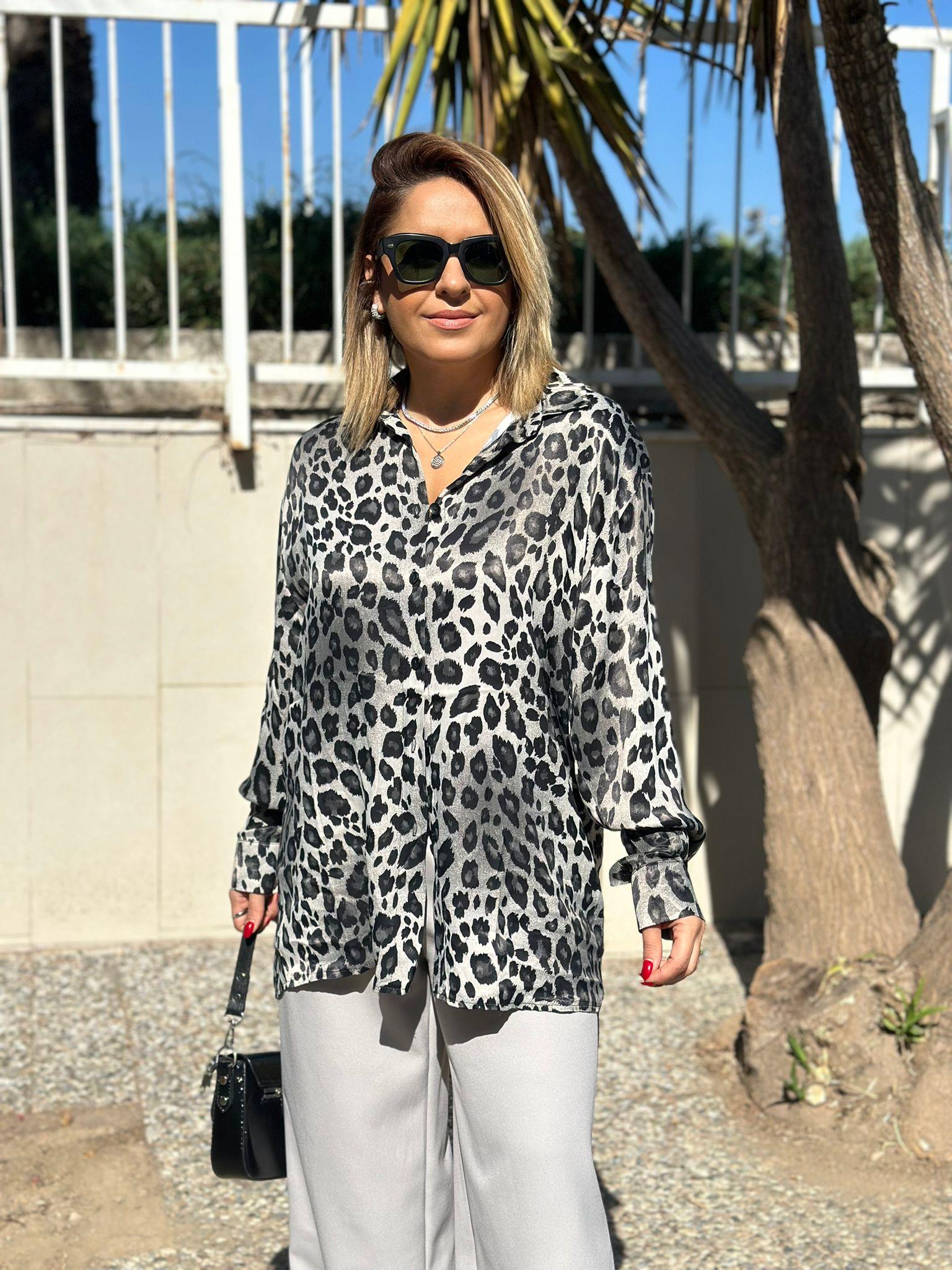 Leopar Gri Siyah Saten Gömlek