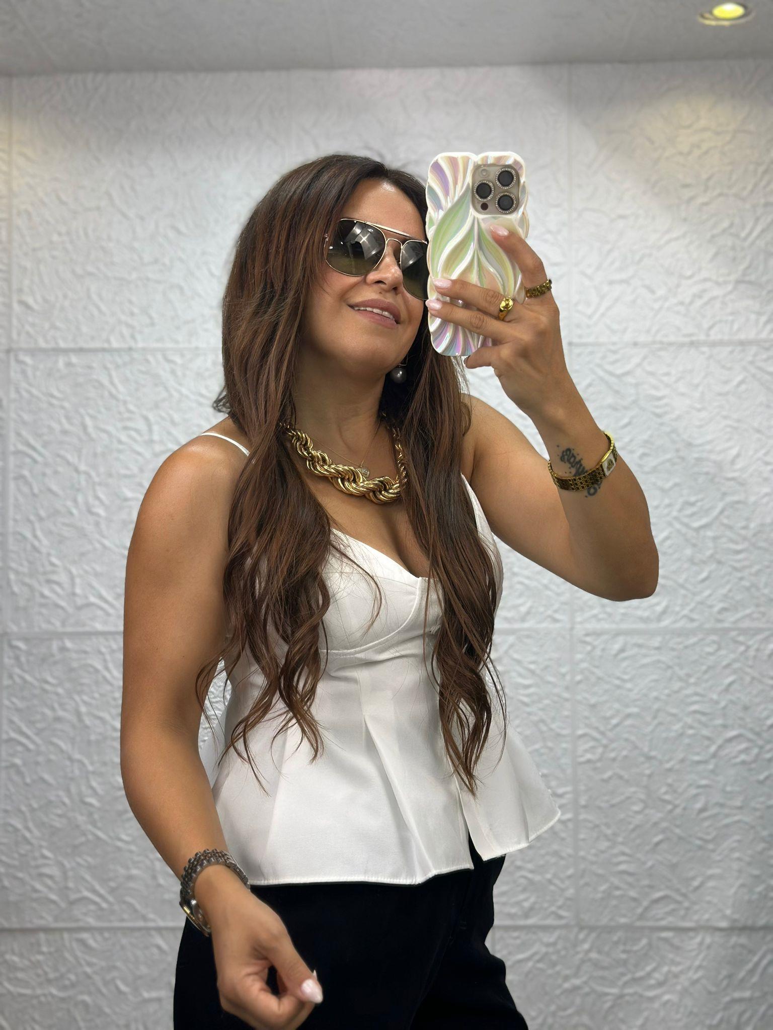 Önü Düğmeli Kumaş Beyaz Crop