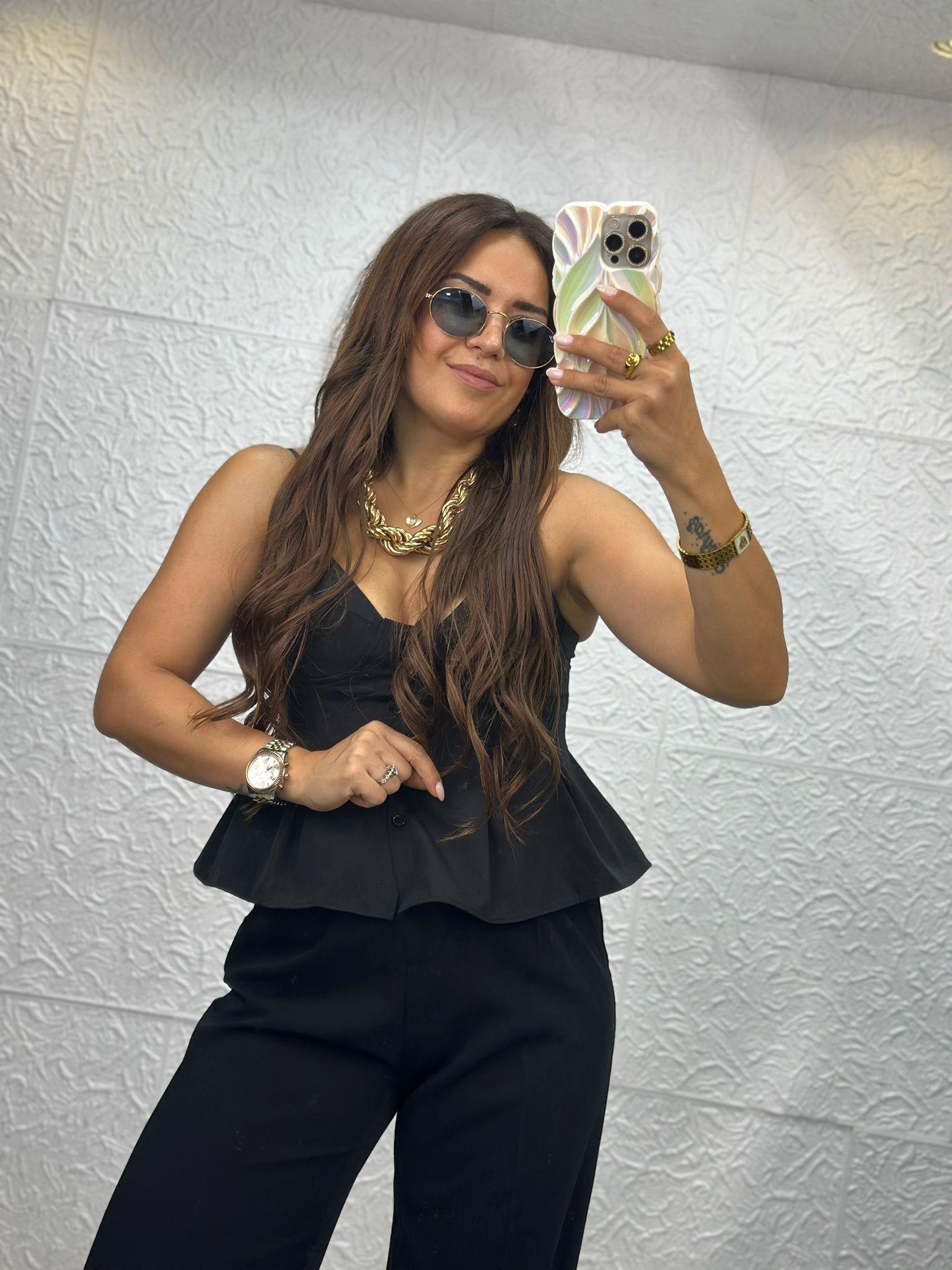 Önü Düğmeli Kumaş Siyah Crop