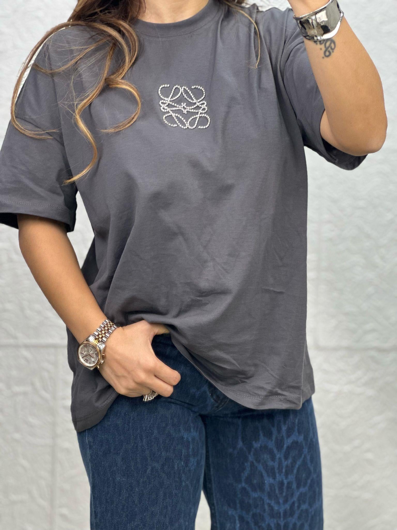 Önü Taşlı Gri Tshirt