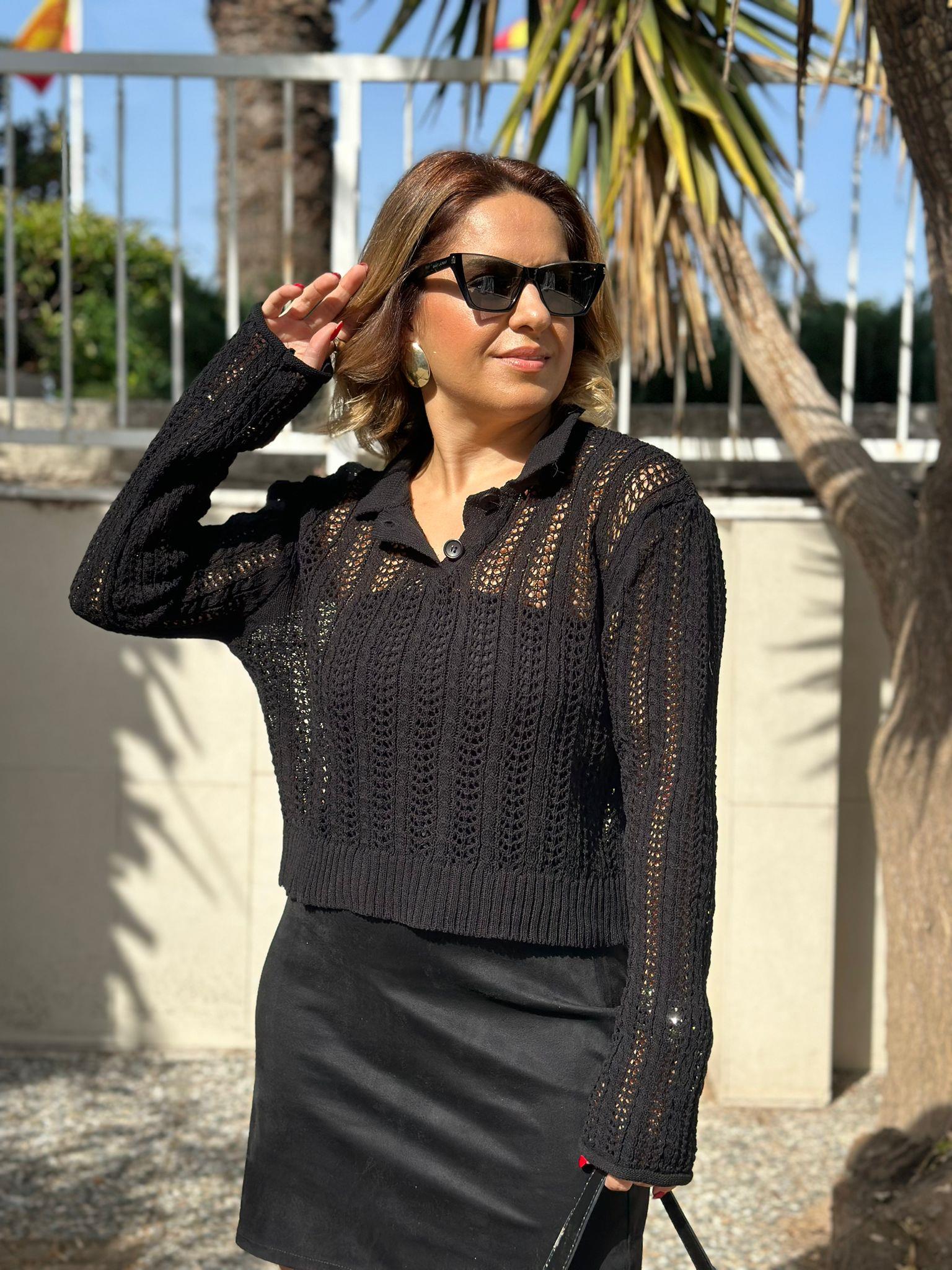 Polo Yaka Siyah Triko