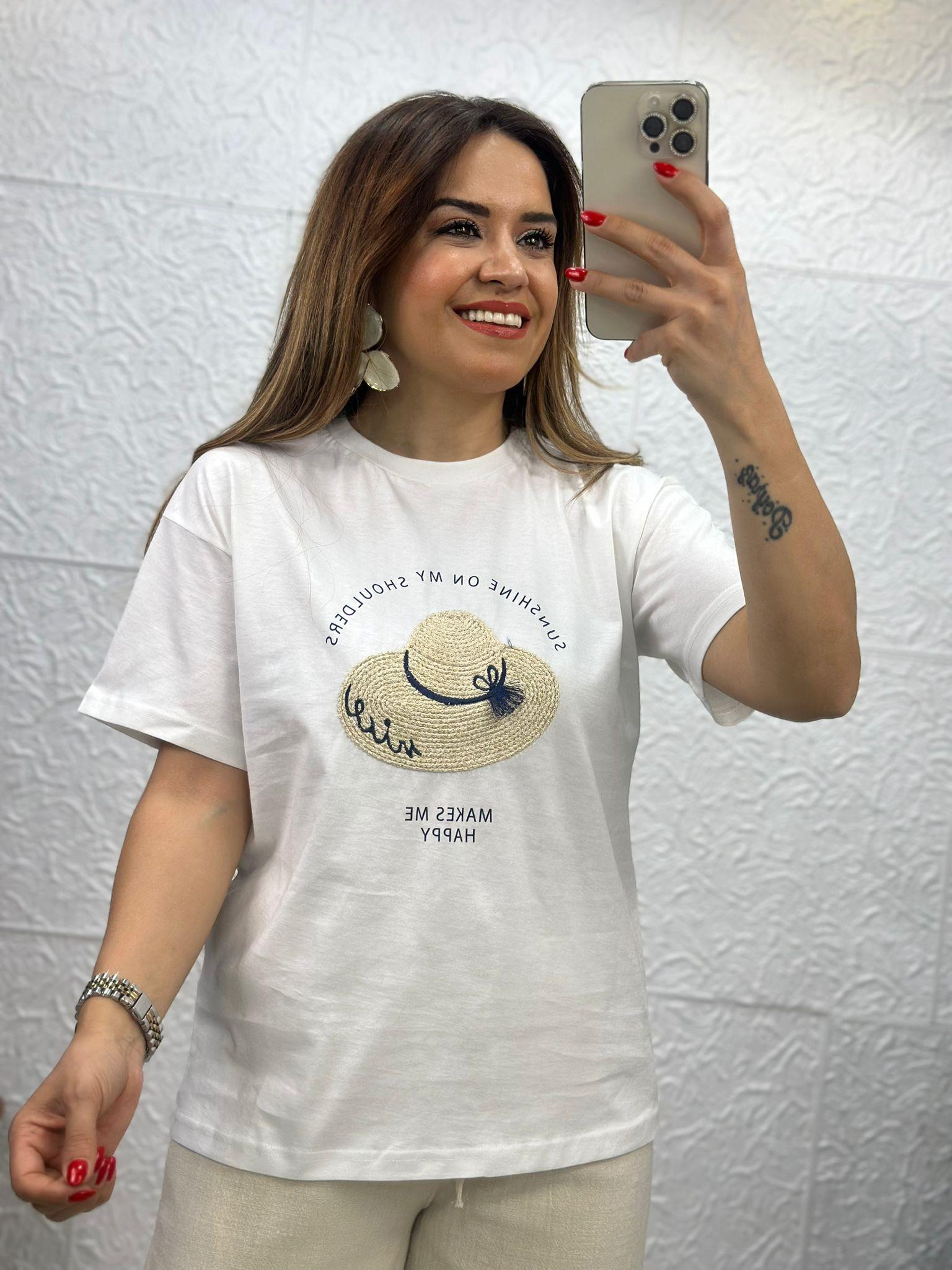 Şapka Baskılı Beyaz Tshirt