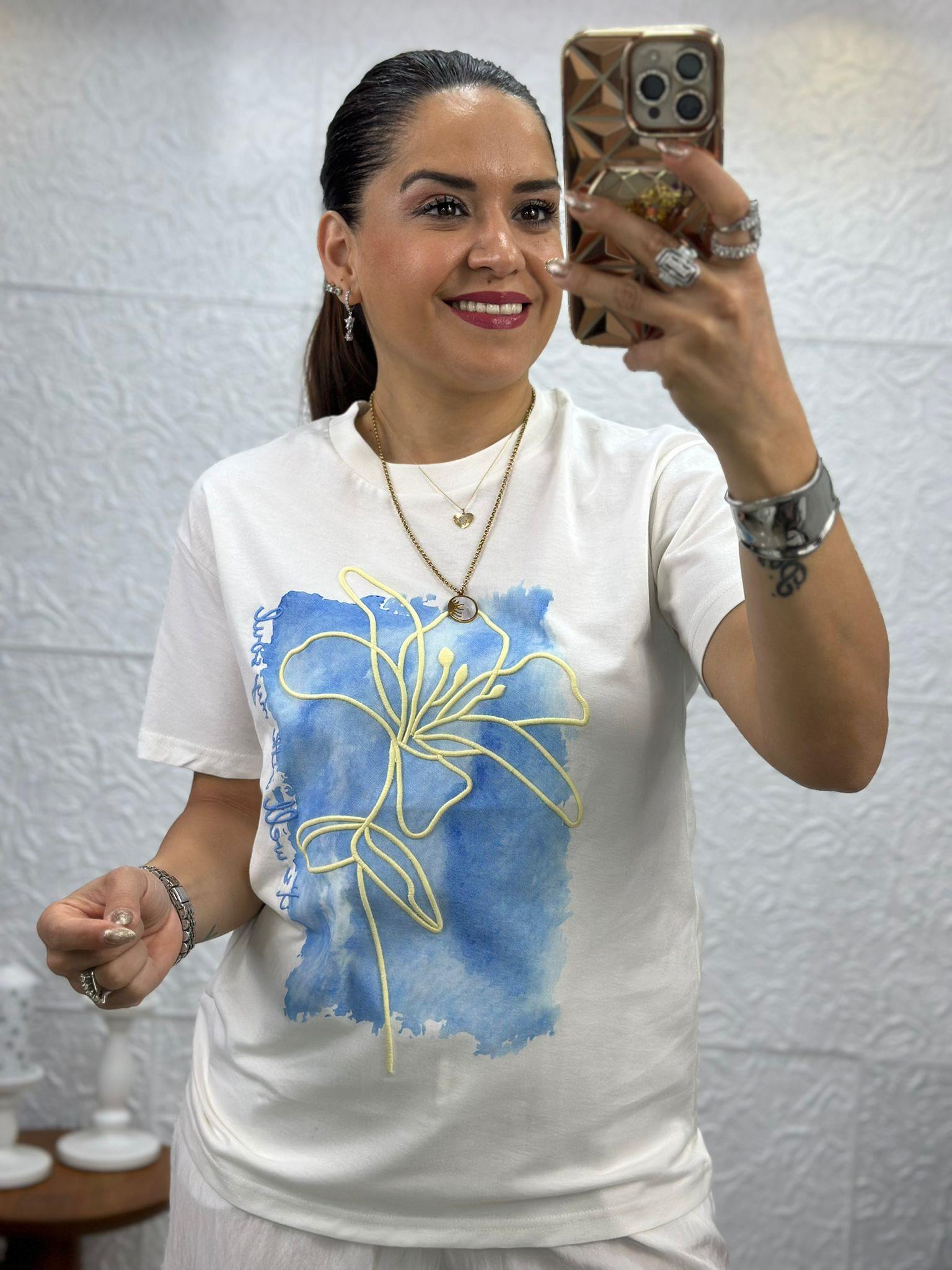Sarı Mavi Çiçek Baskılı Tshirt