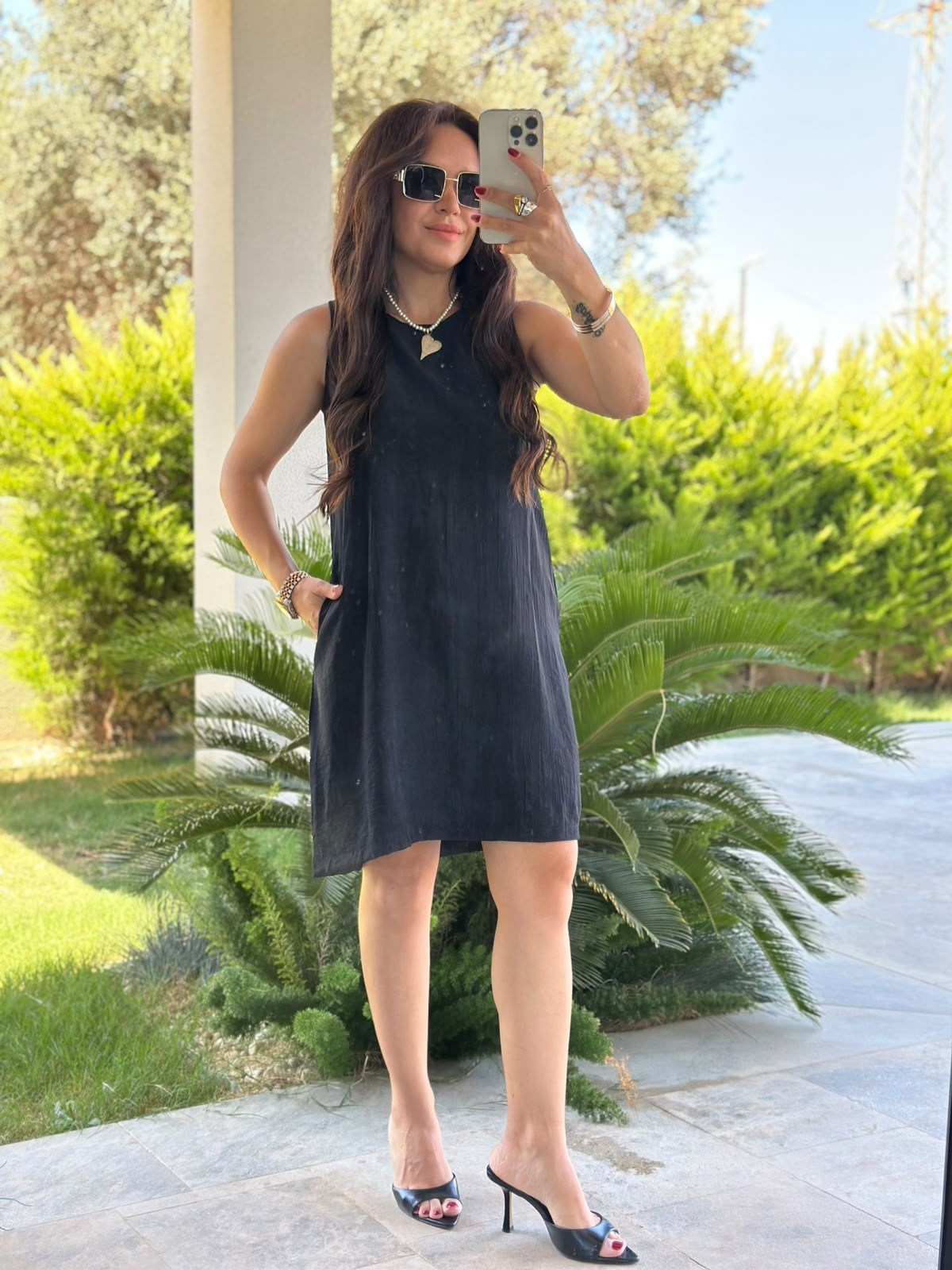 Sıfır Kol Bisiklet Yaka Siyah Elbise