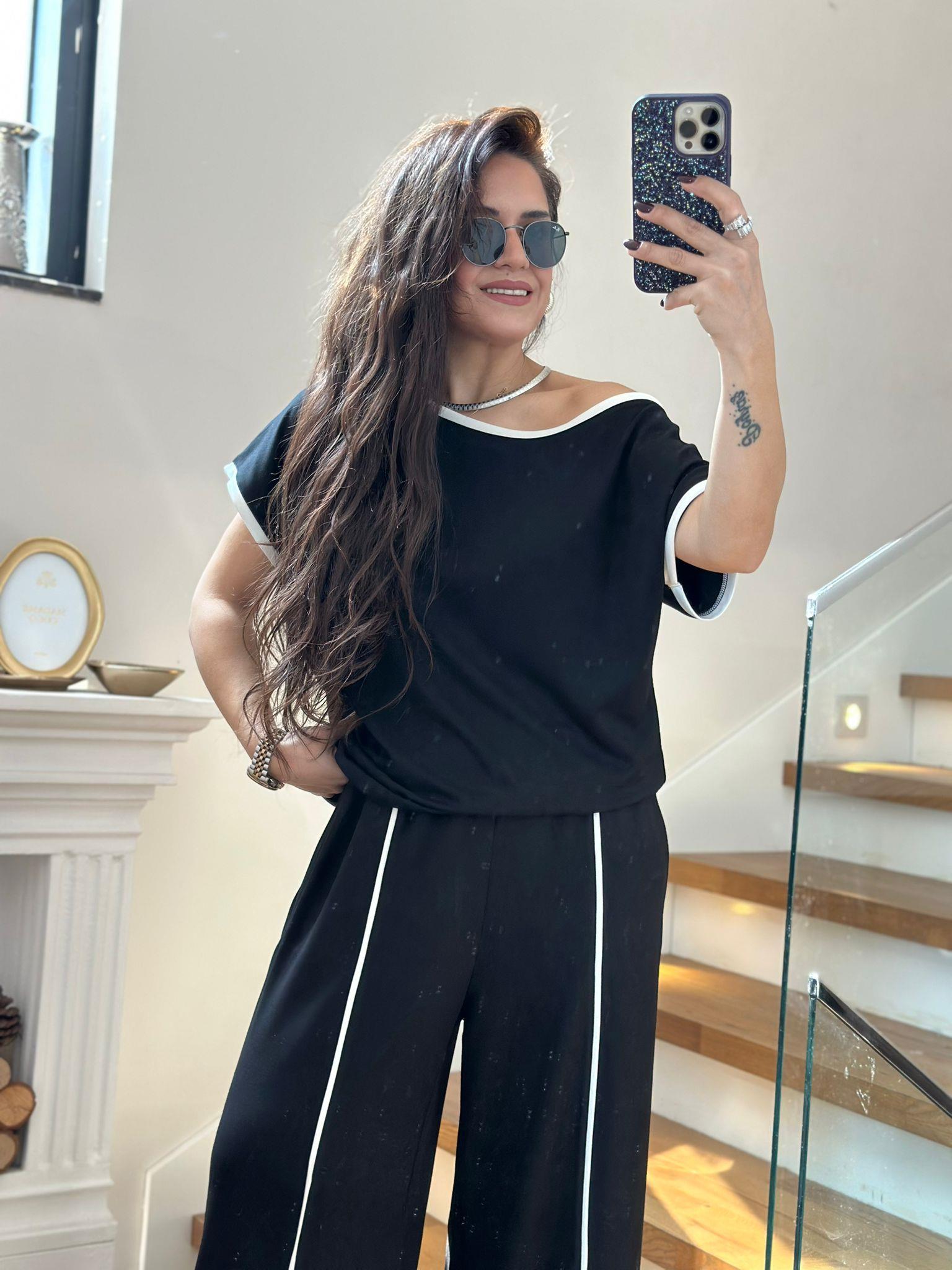 Siyah Bilyeli Takım