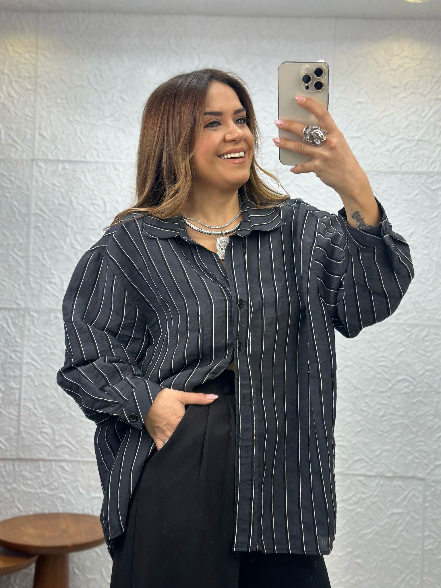 Siyah Çizgili Oversize Gömlek