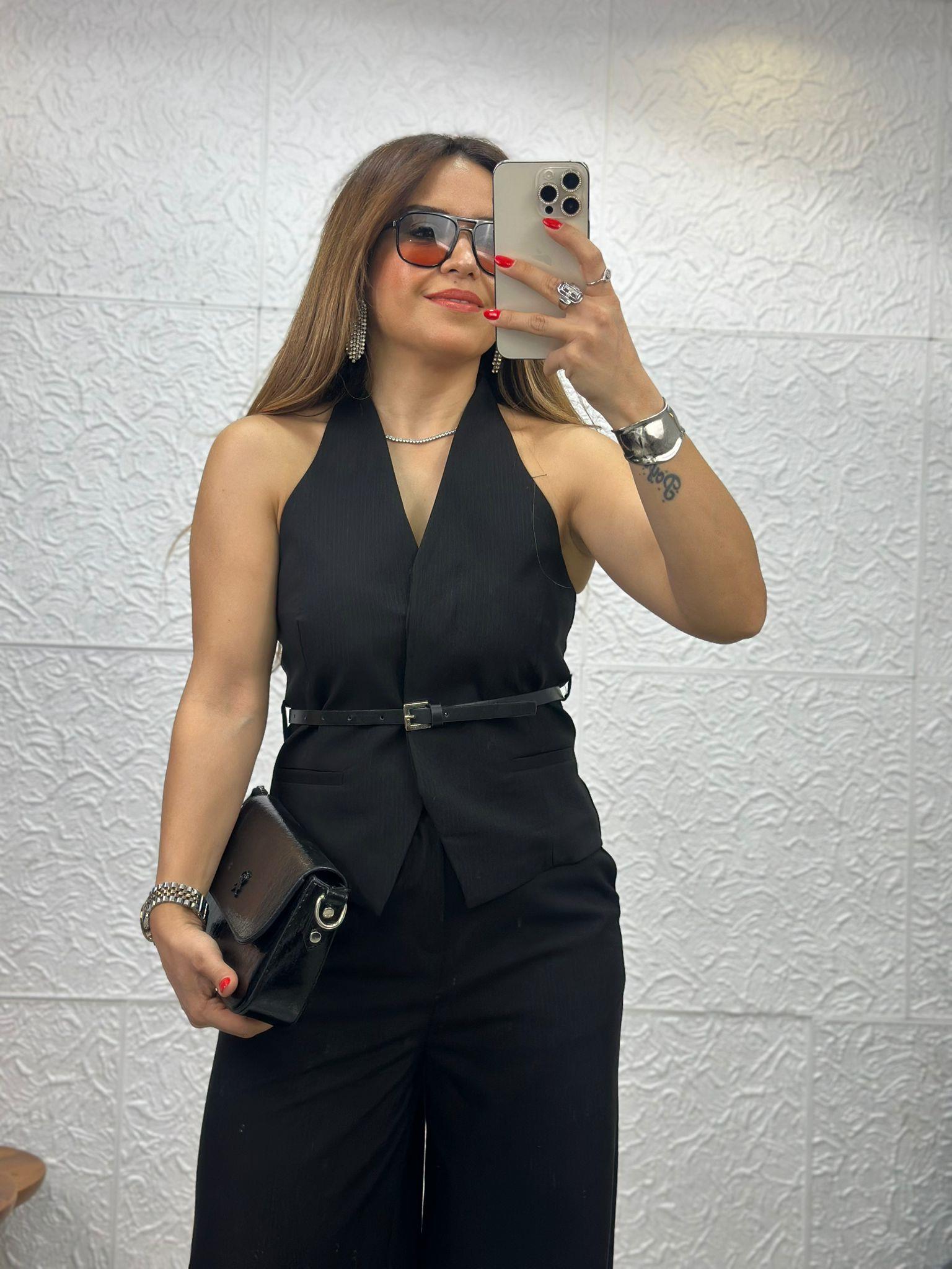 Siyah İnci Çizgili Yelekli Takım