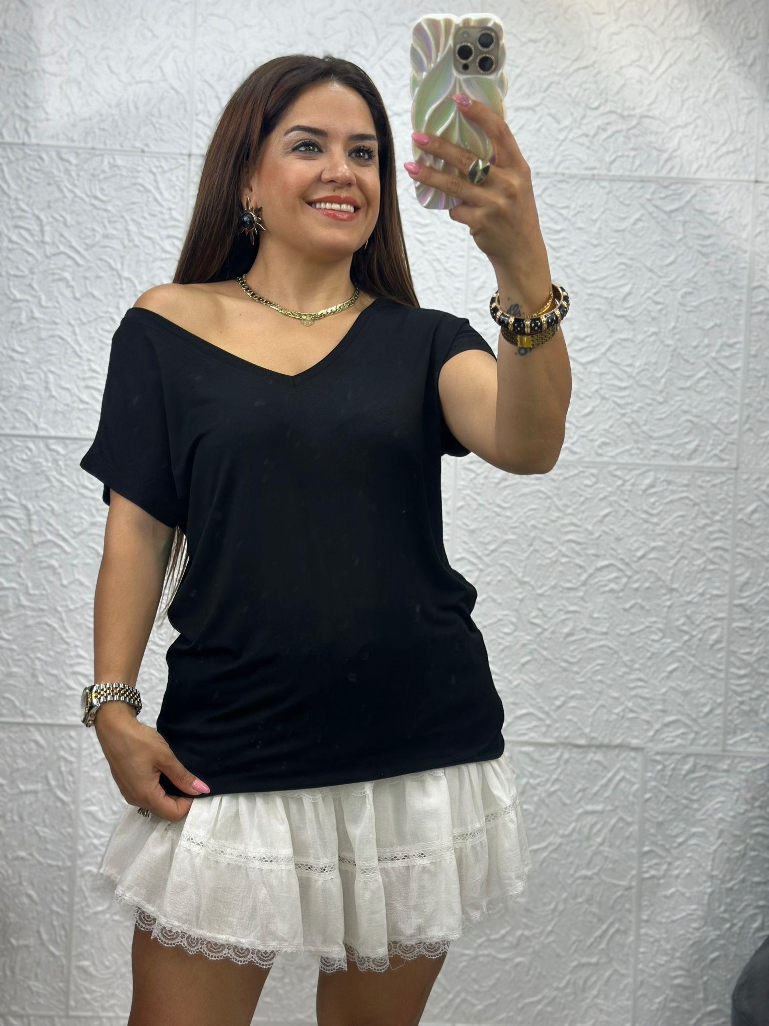 Siyah V Yaka Tshirt