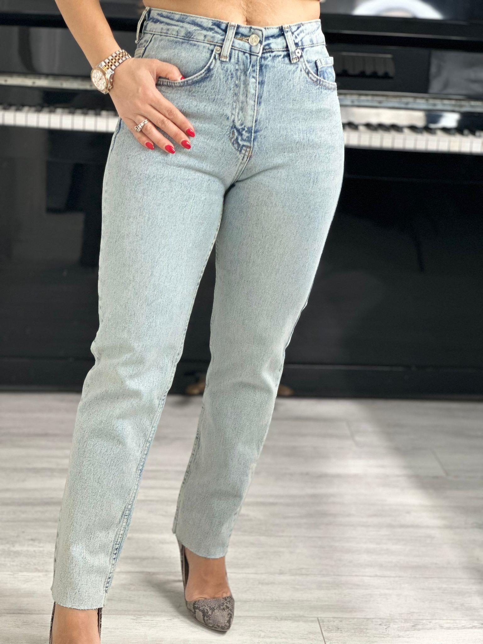 Taşlanmış Açık Mavi Zr Jean Pantolon