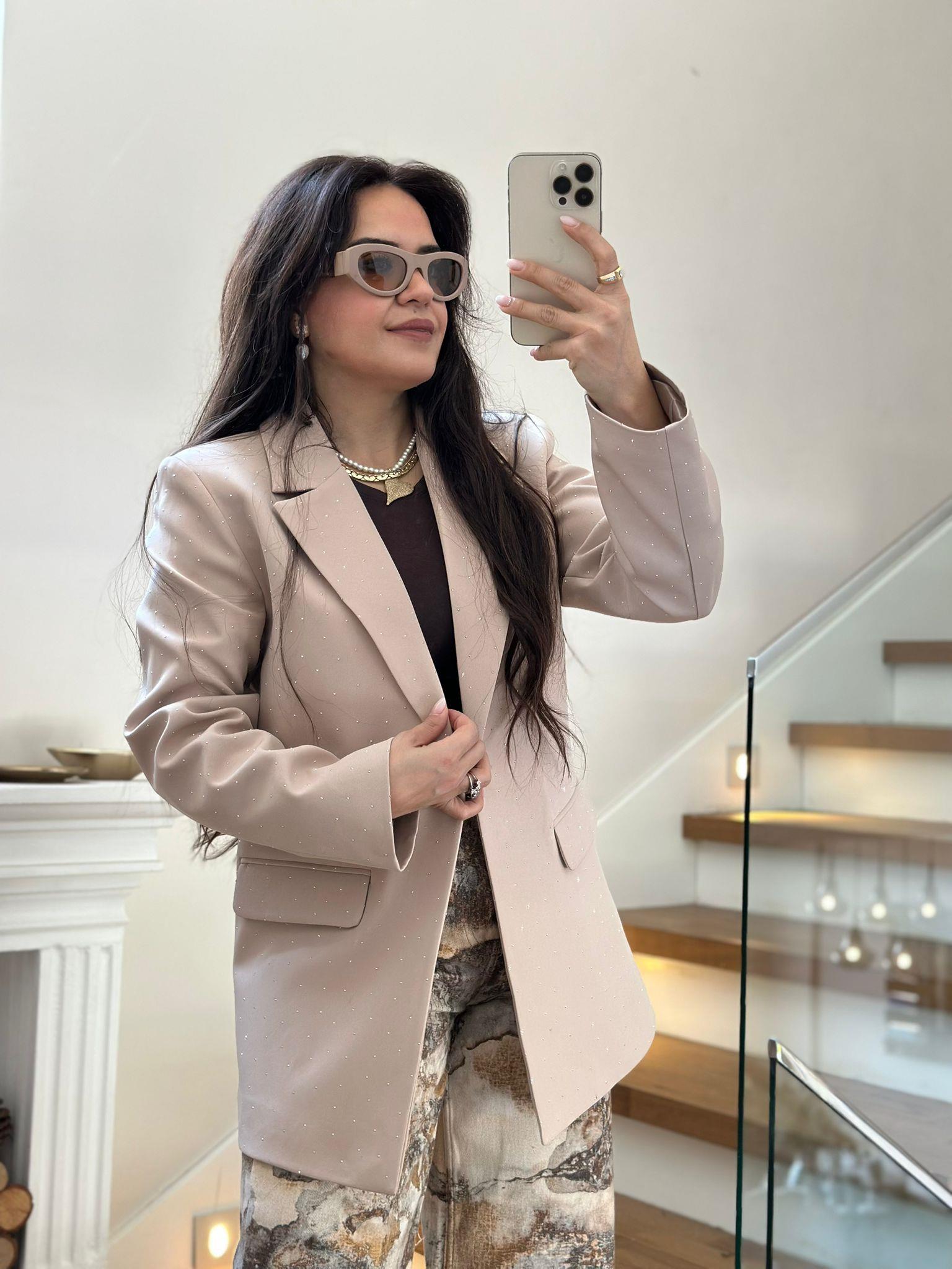Taşlı Bej Blazer Ceket