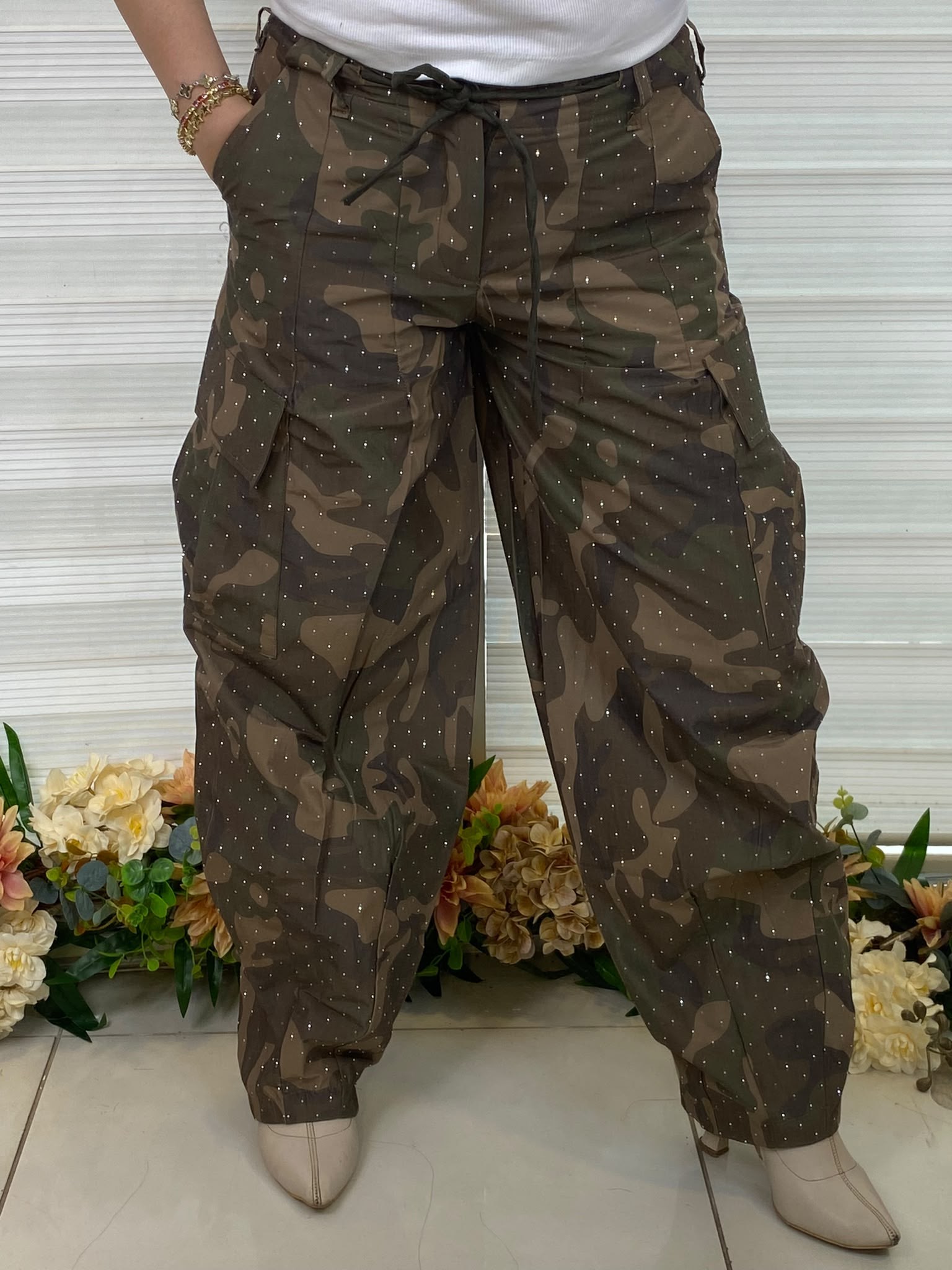 Taşlı Komondo Pantolon