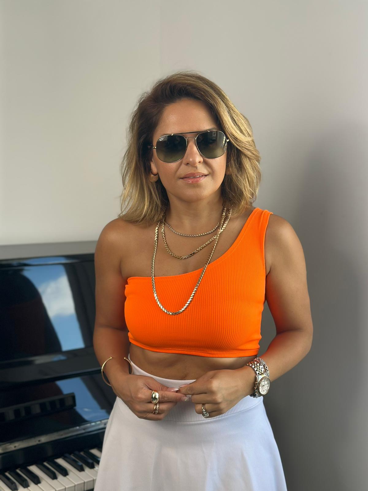 Tek Omuz Turuncu Crop