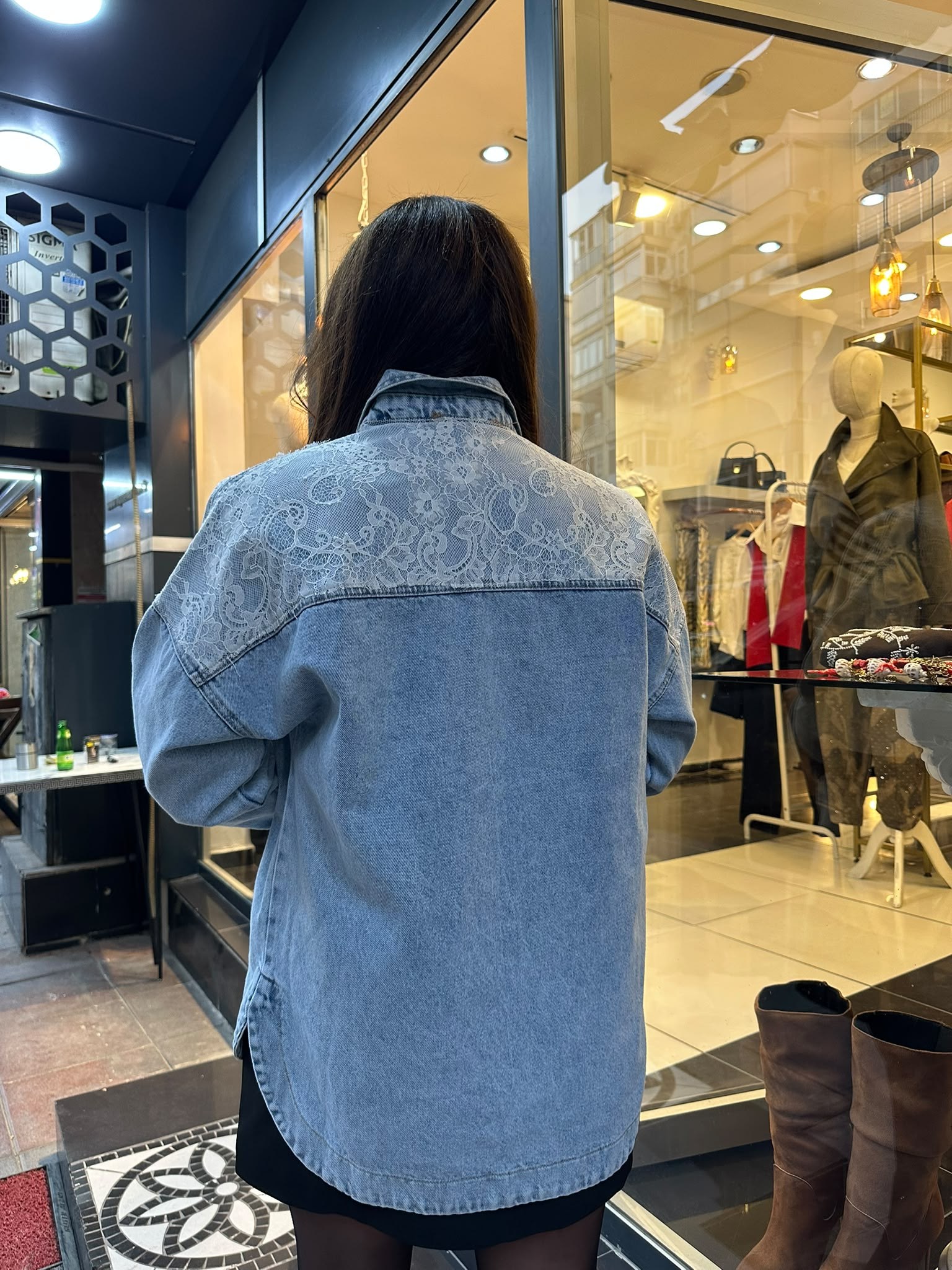 Tül Detaylı Mavi Denim Ceket