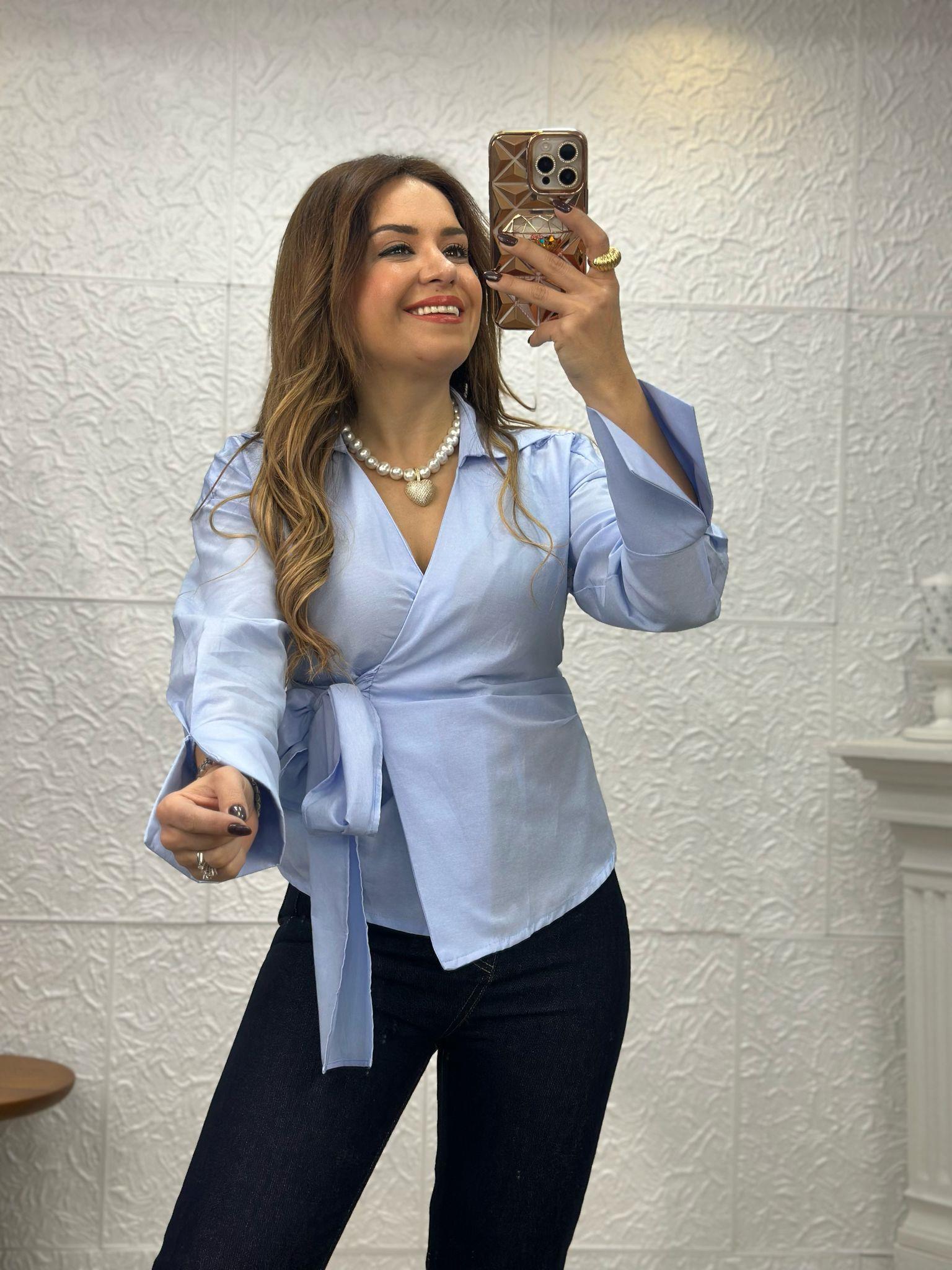 Yandan Bağlamalı Mavi Bluz Gömlek