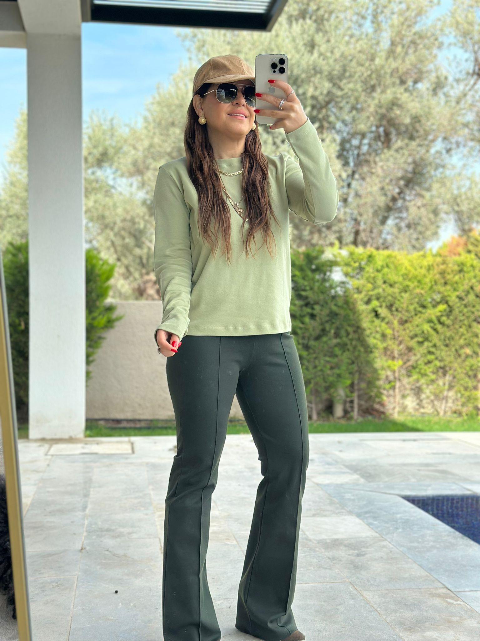 Yuvarlak Yaka Mint Yeşili Body