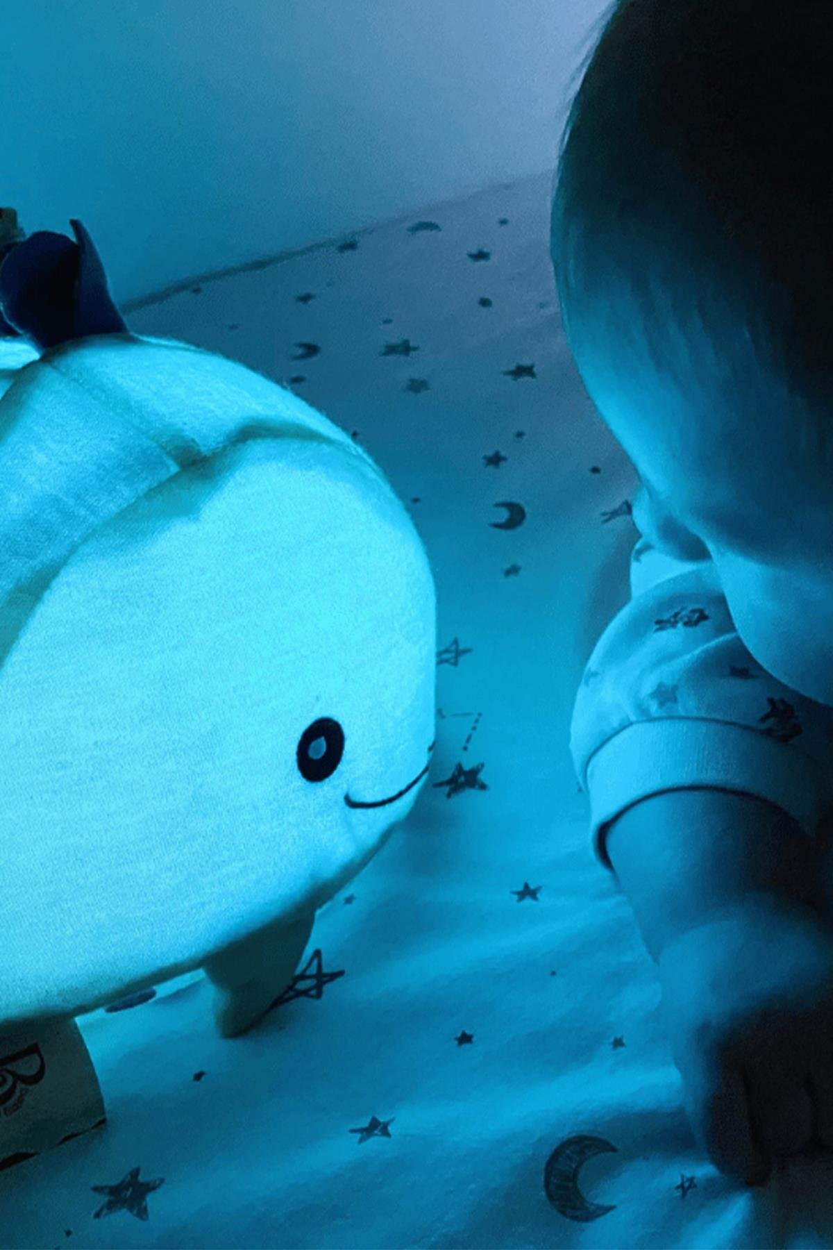 B.Toys Rahatlatıcı Balina Işıklı Çok Renkli