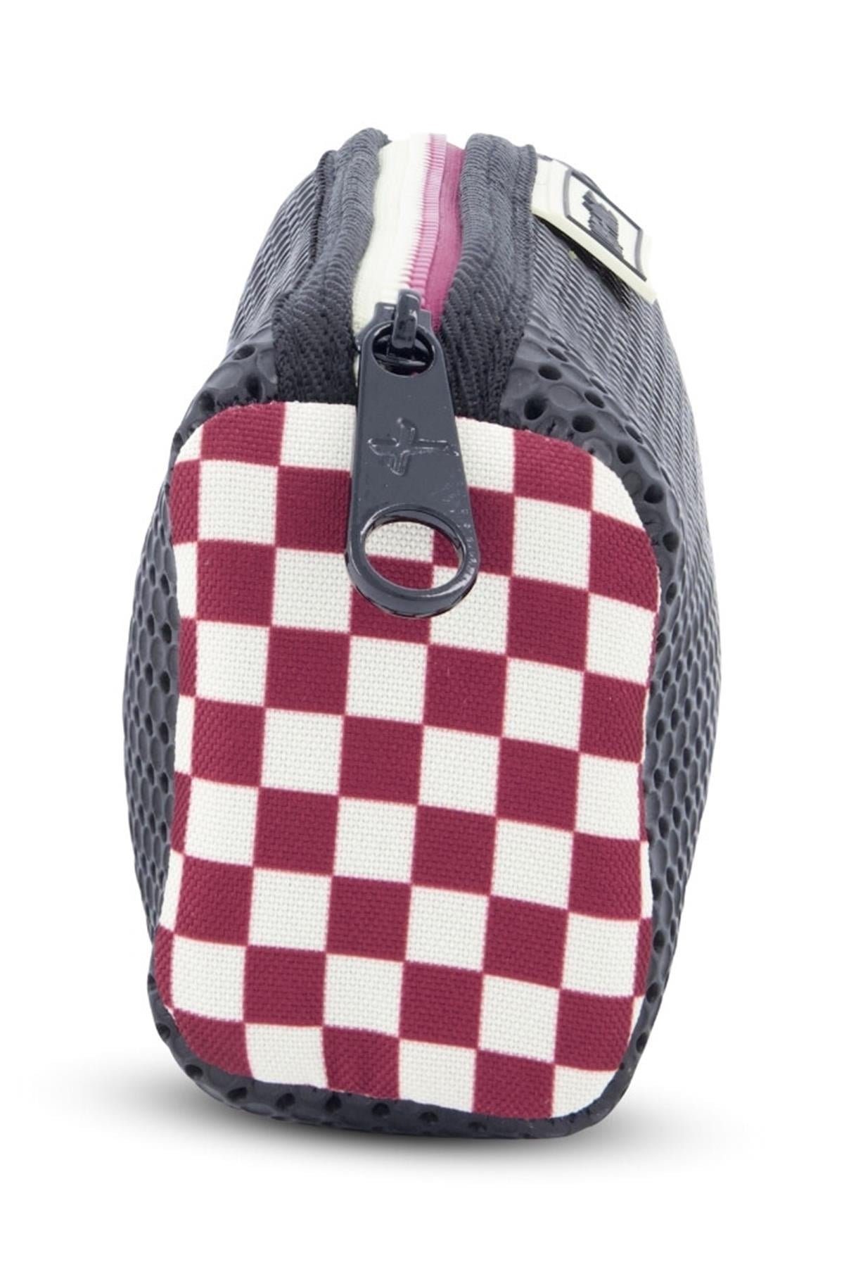 LIGHT PLUS NINE Kalem Kutu / Checkered Brick Çok Renkli