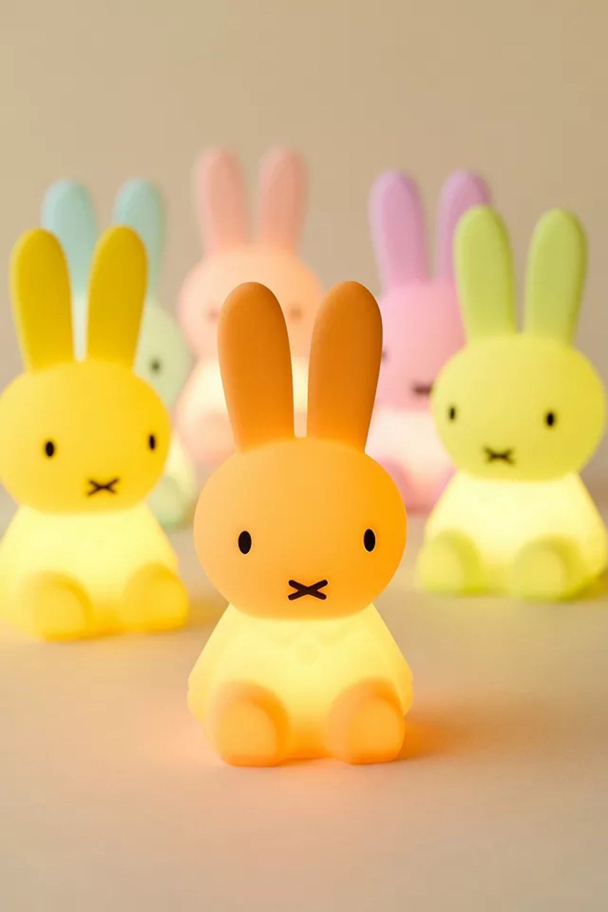 Mr. Maria / Miffy Blind Box Sürpriz Renkli Mini Lamba Çok Renkli