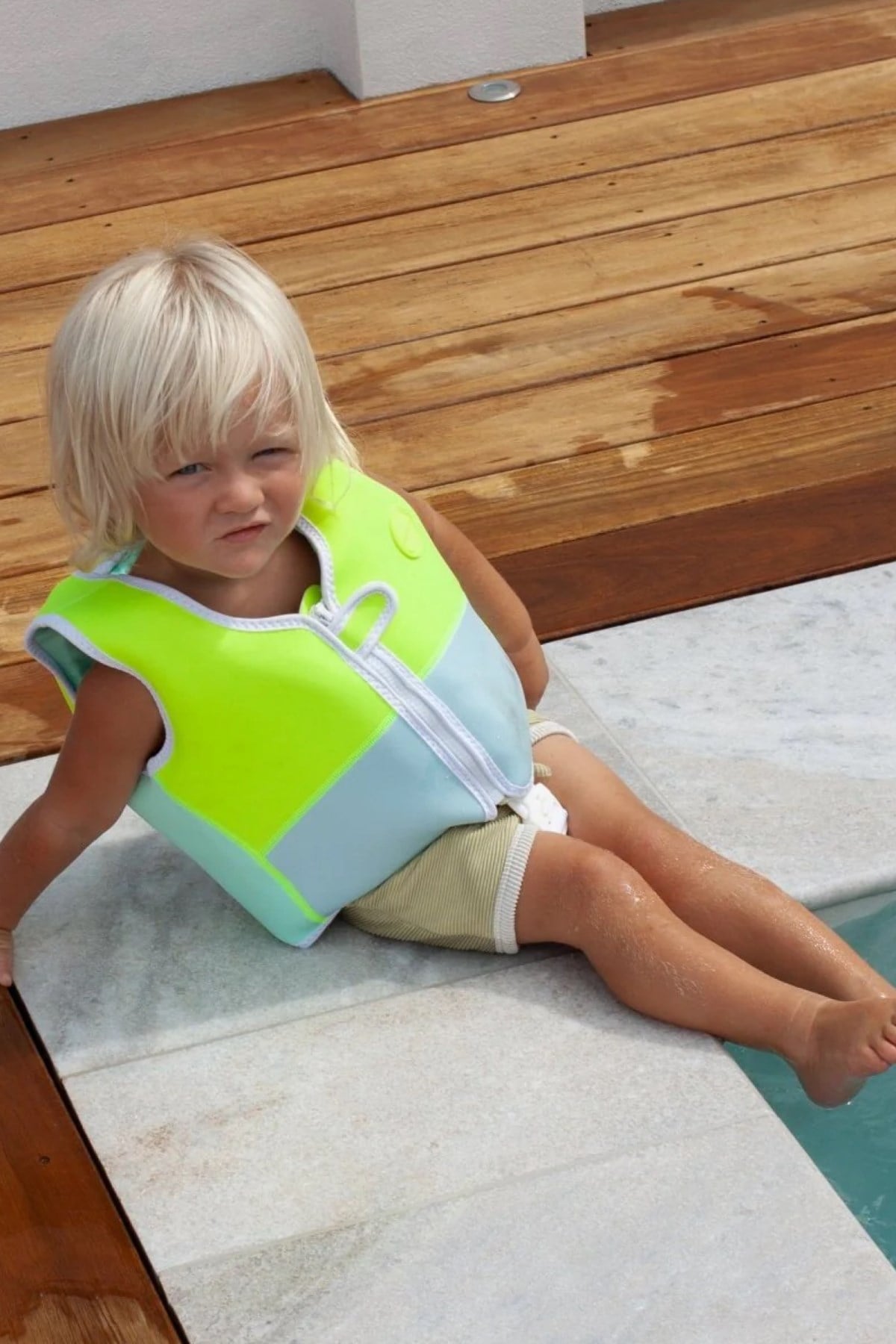Sunnylife / Çocuk Can Yeleği Salty the Shark Aqua Neon Yellow Neon Sarı