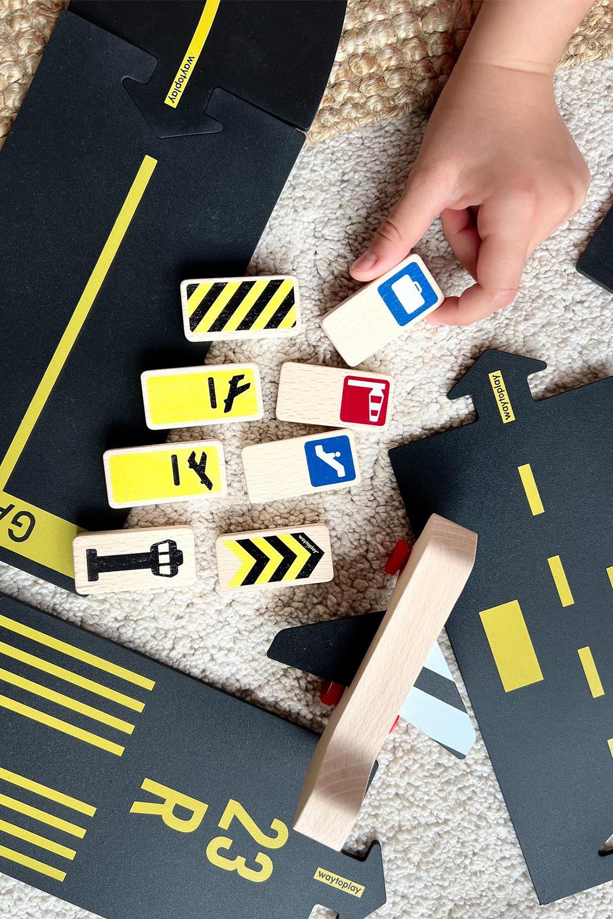 Waytoplay - Roadblocks Set Airport Signs Çok Renkli