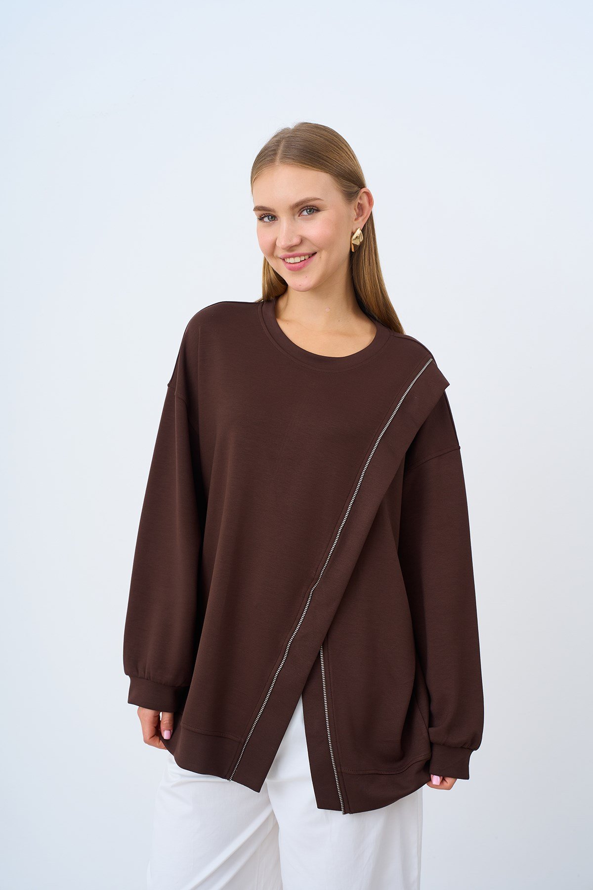 Asimetrik Fermuarlı Oversize Sweatshirt Kahverengi