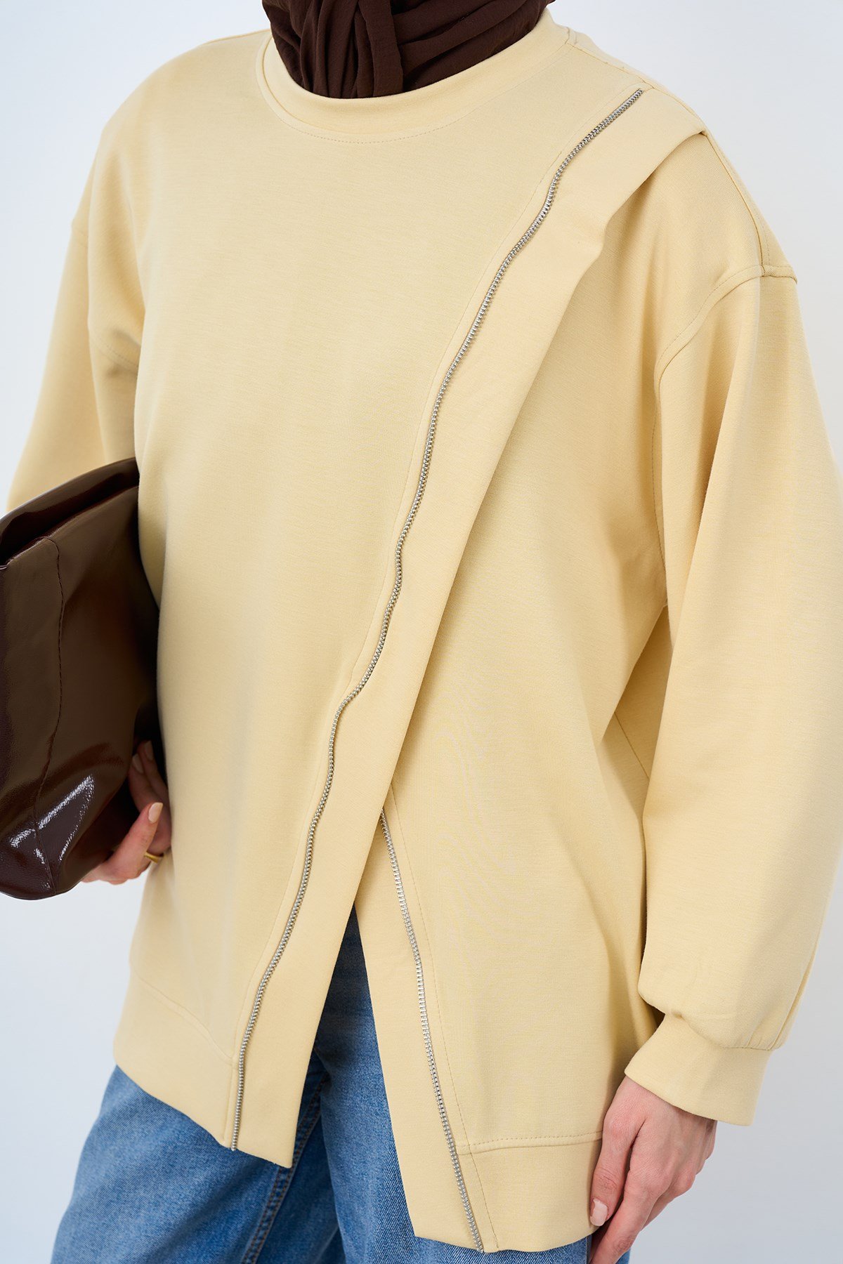 Asimetrik Fermuarlı Oversize Sweatshirt Sarı