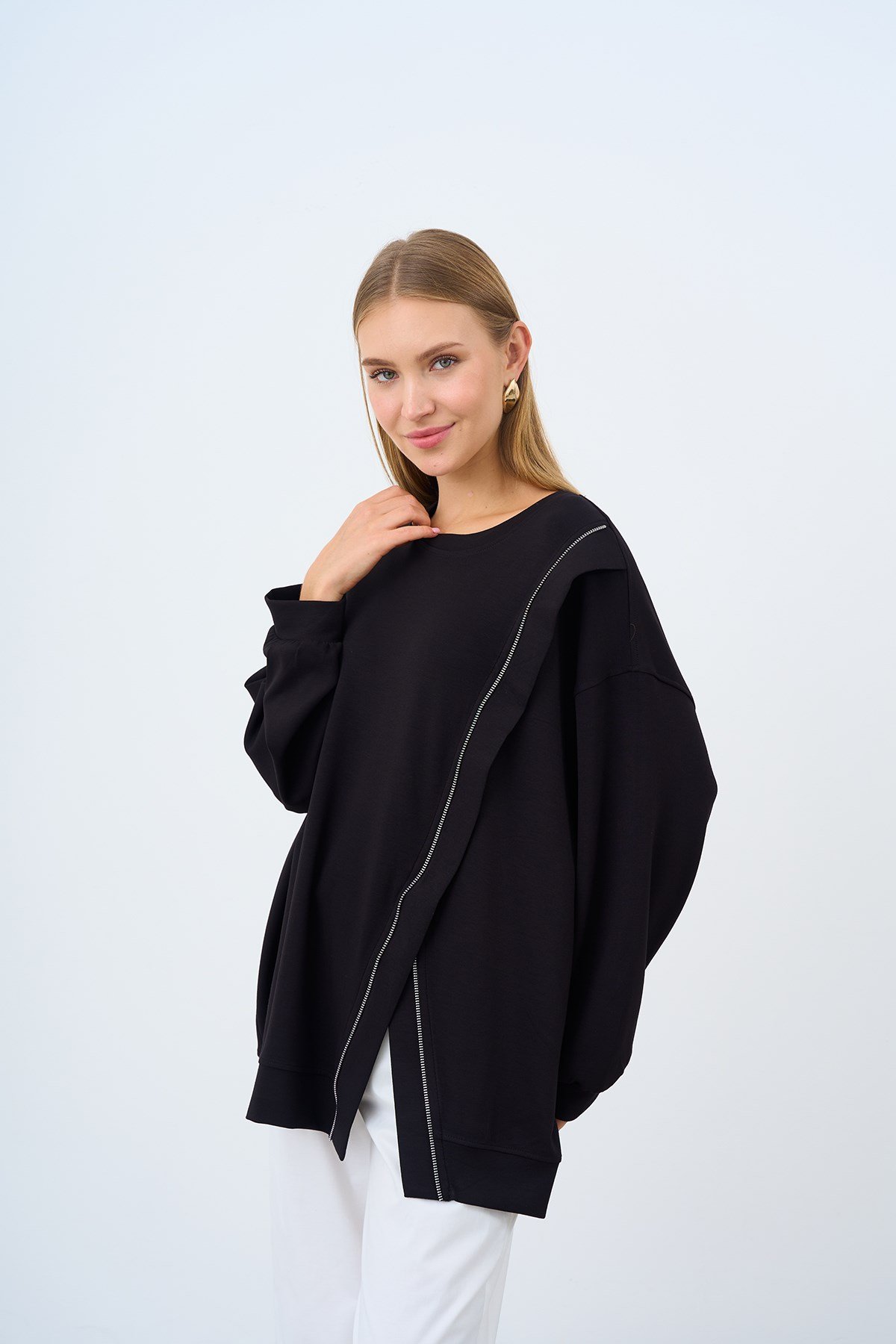 Asimetrik Fermuarlı Oversize Sweatshirt Siyah
