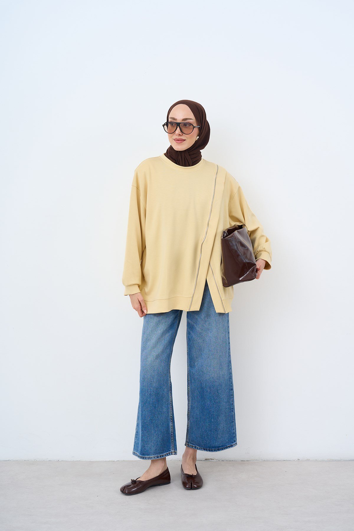 Asimetrik Fermuarlı Oversize Sweatshirt Sarı